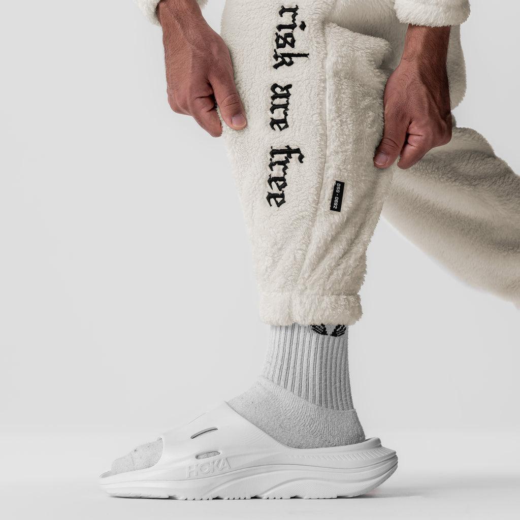 0692. Sherpa Recovery Sweats - Ivory Cream/Black Male Product Image