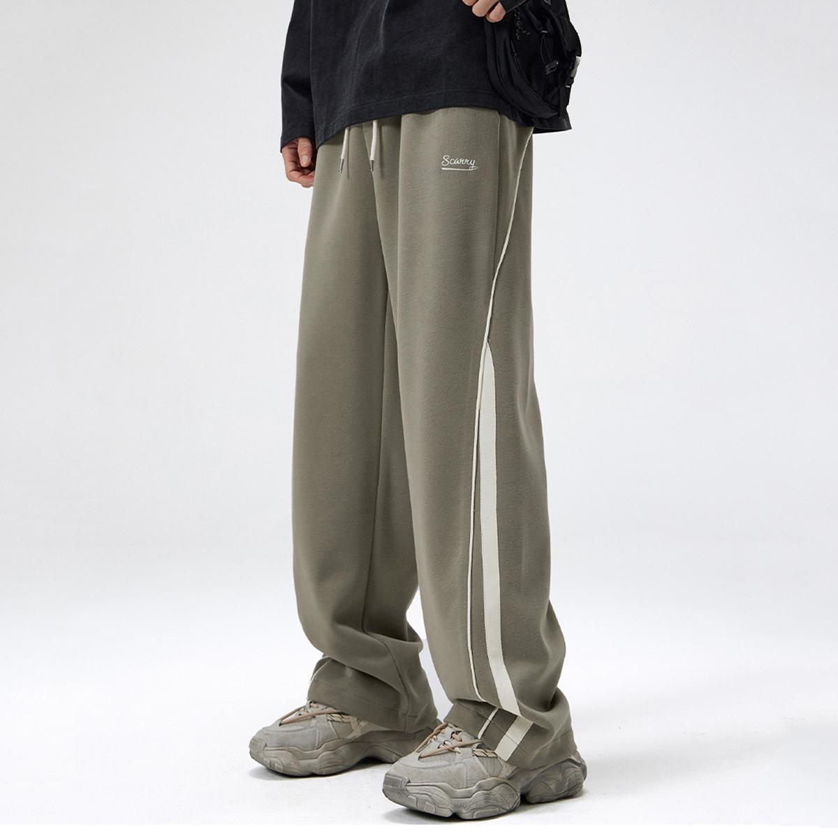 Sopula Men's Colorblocked Heavyweight Straight-Leg Sweatpants Product Image