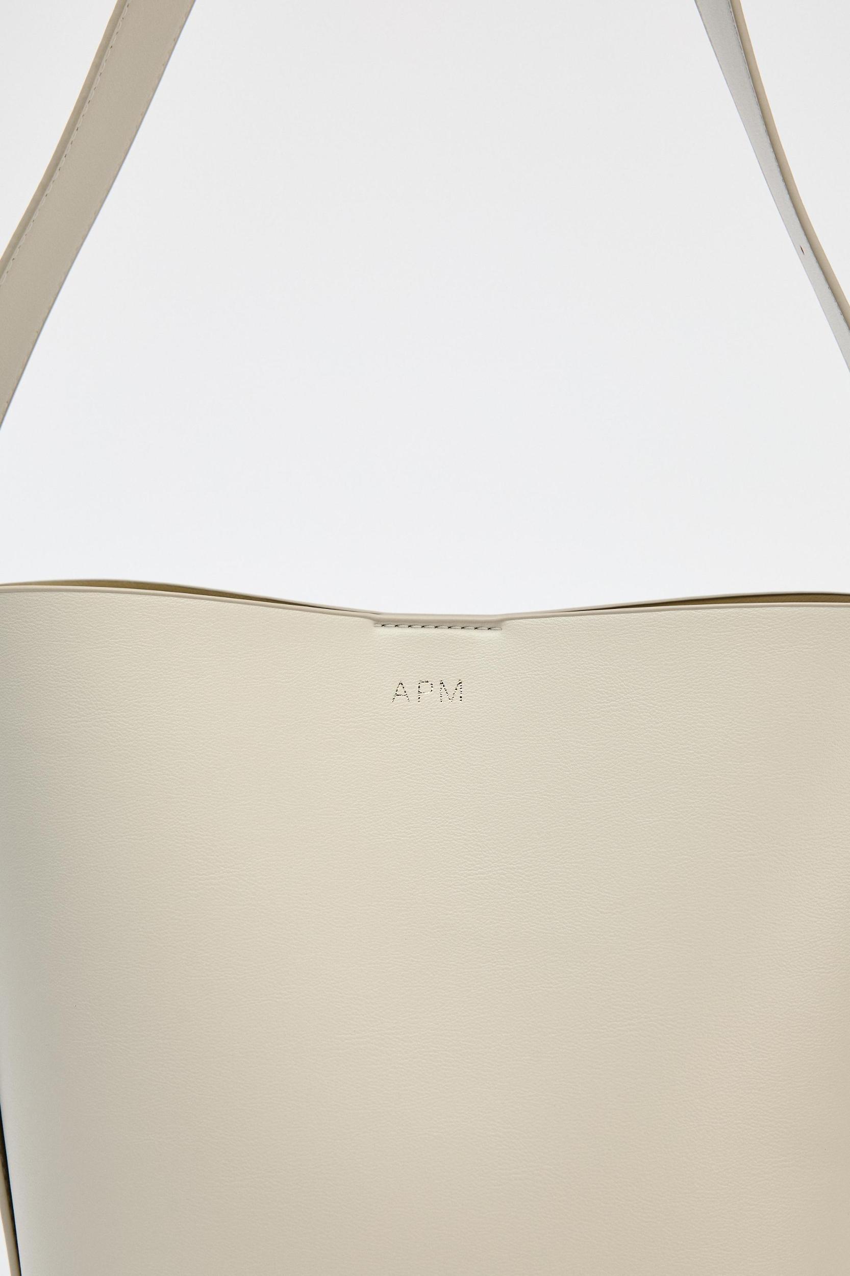 LARGE BUCKET BAG Product Image