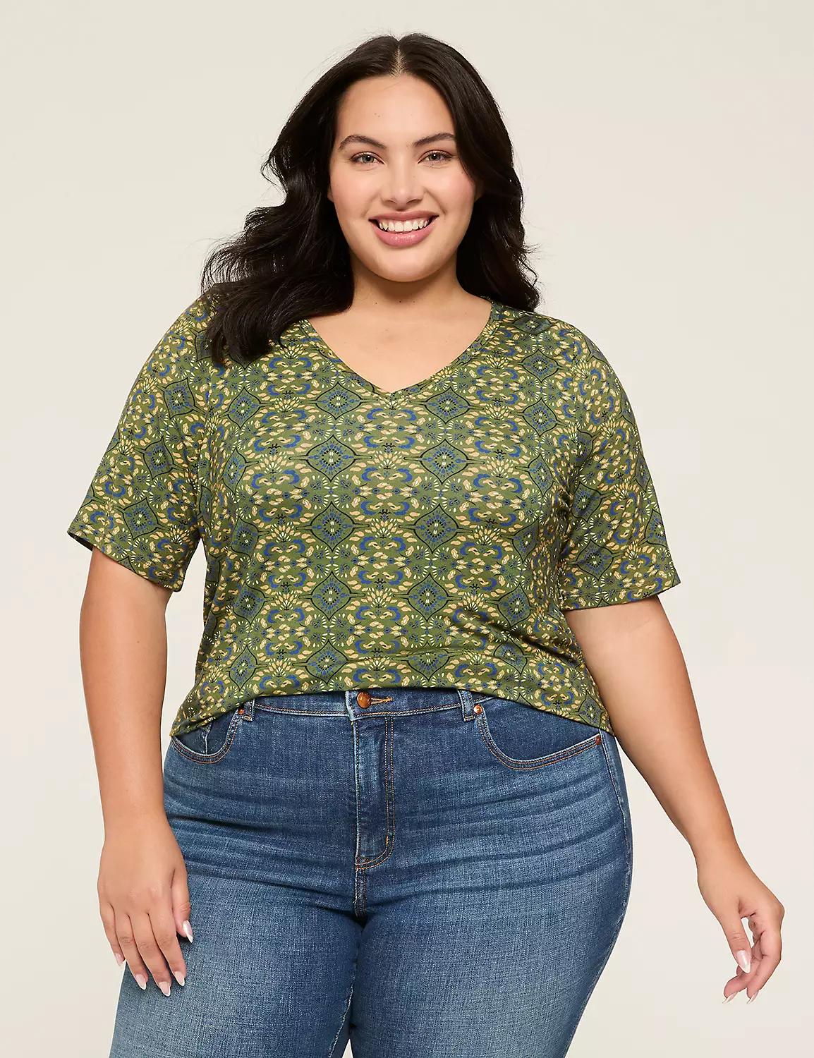 Perfect Sleeve V-Neck Curved-Hem Tee Product Image