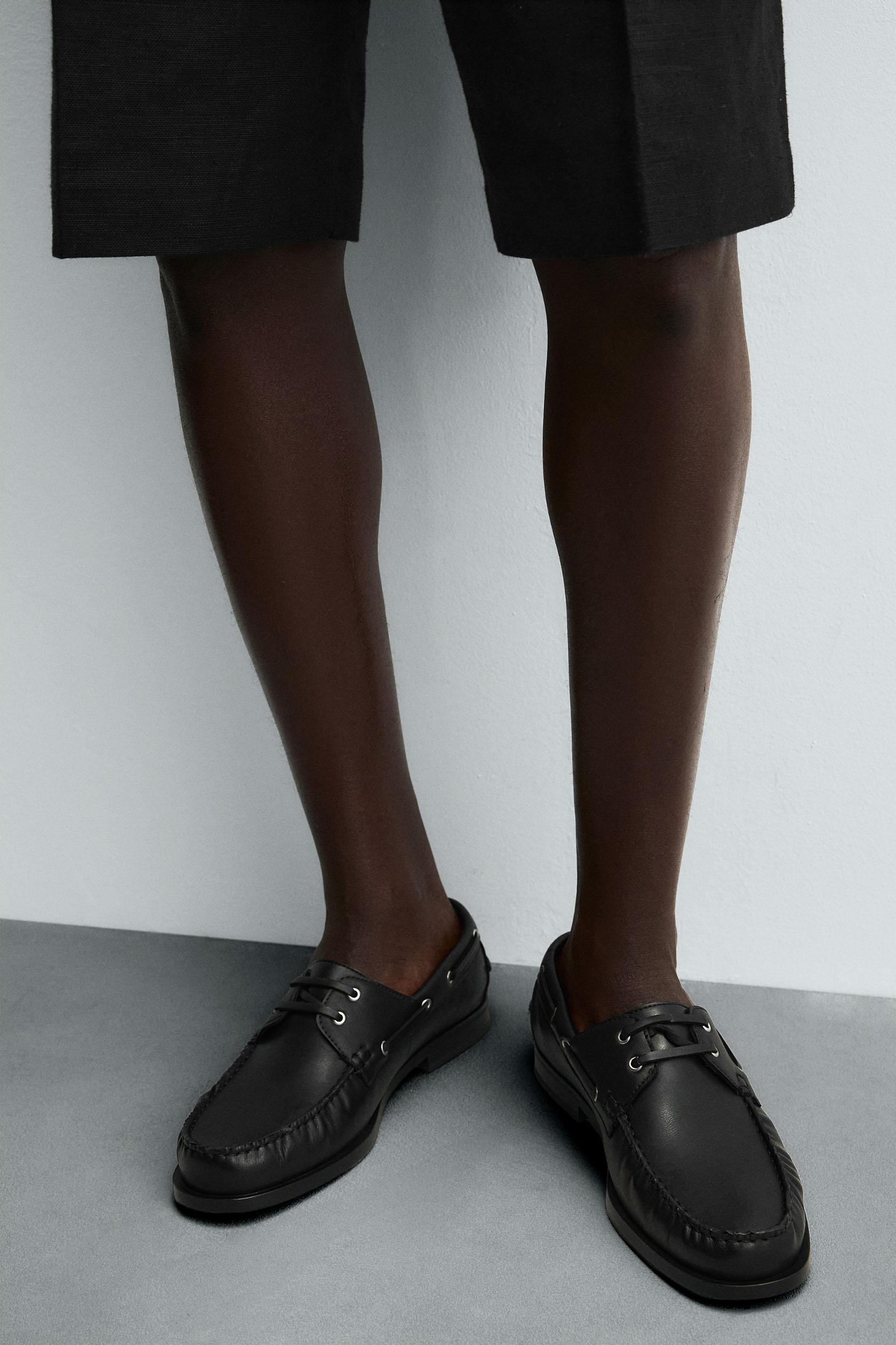 DRESS BOAT SHOES Product Image