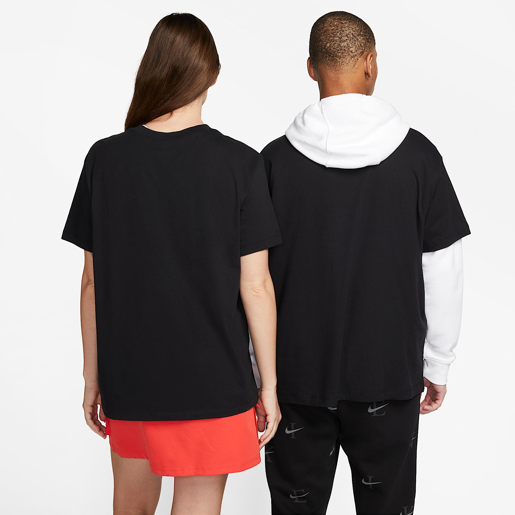 Nike Sportswear Essentials Women's T-Shirt Product Image