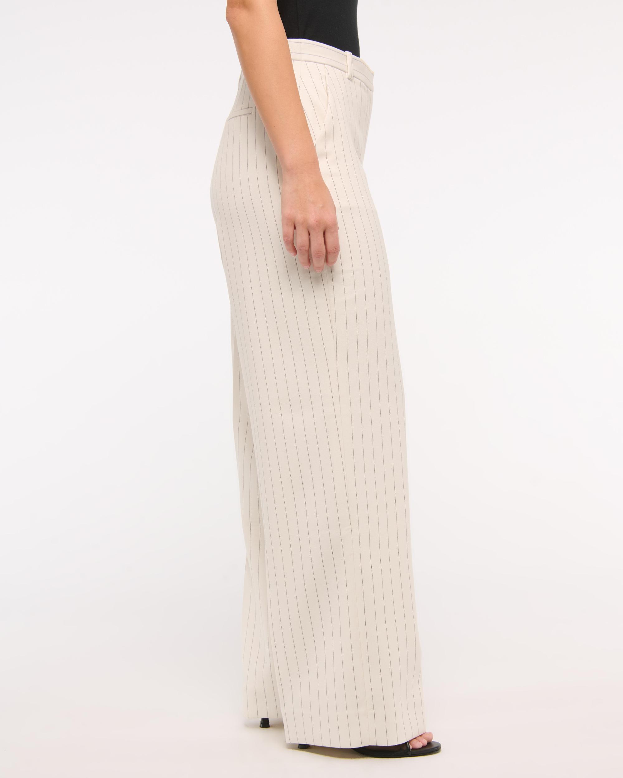 Curve Love Tailored Wide Leg Pant Product Image
