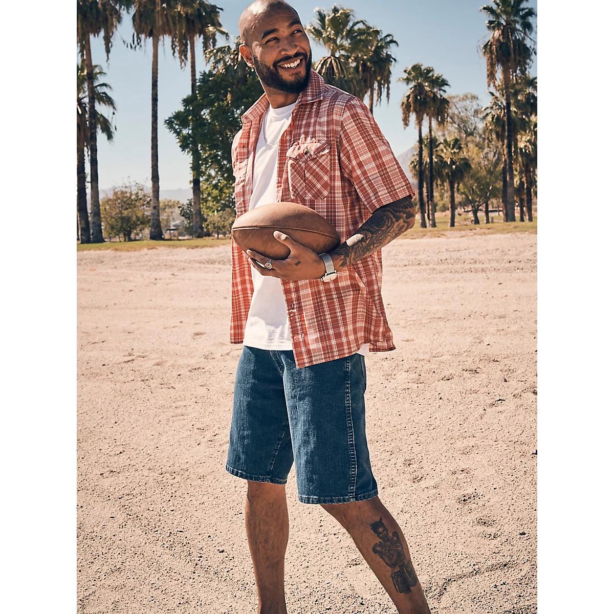 Men's Wrangler® Five Star Premium 5-pocket Relaxed Denim Short in Medium Stone Product Image