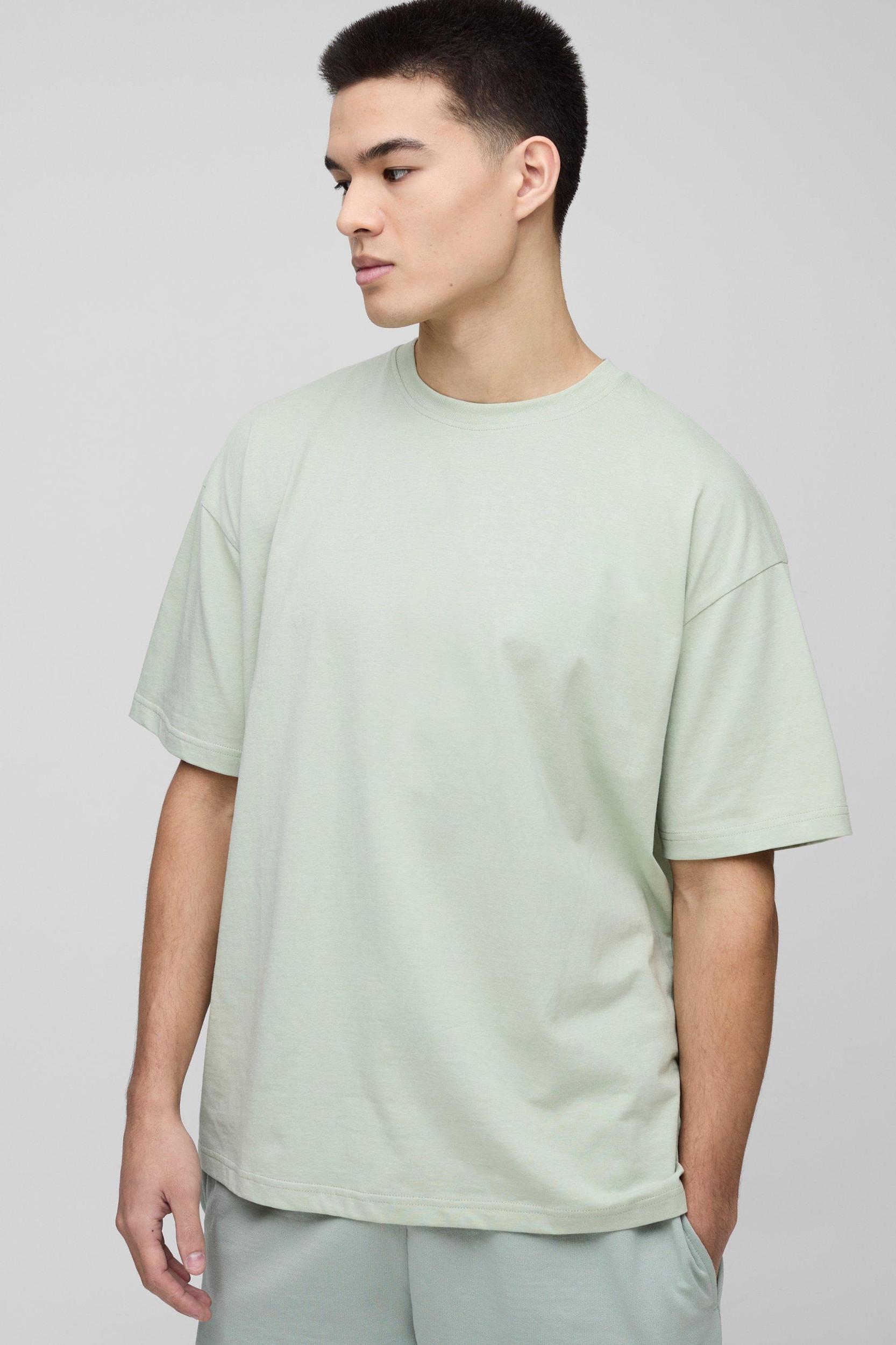 Oversized Basic Crew Neck T-shirt | boohooMAN USA Product Image