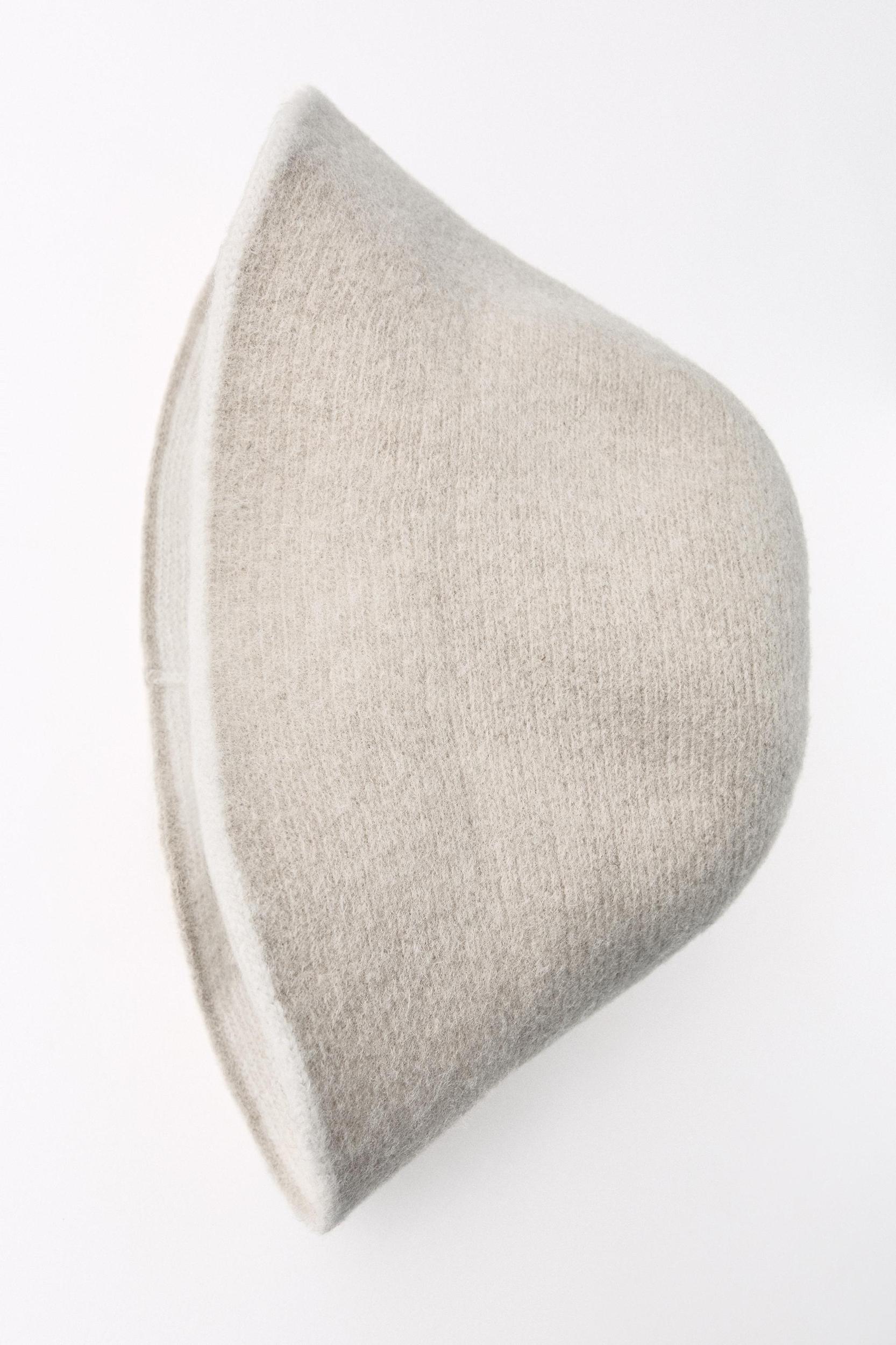 WOOL BUCKET HAT Product Image