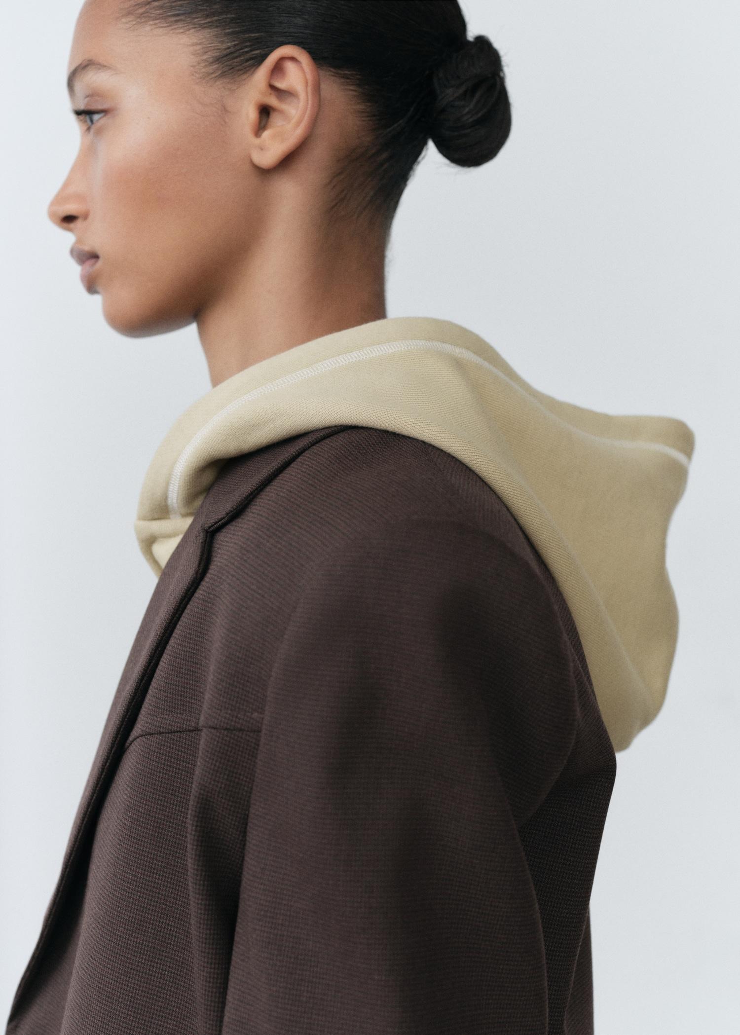 Cotton sweatshirt with embroidered message - Women | MANGO USA Product Image