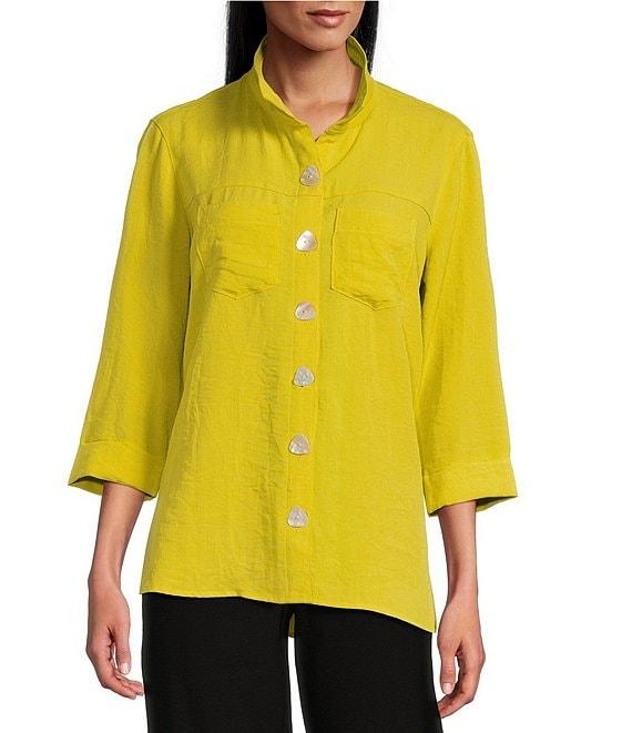 John Mark Solid Woven 3/4 Sleeve Wire Collared Button Front Patch Pocket Camp Shirt Product Image