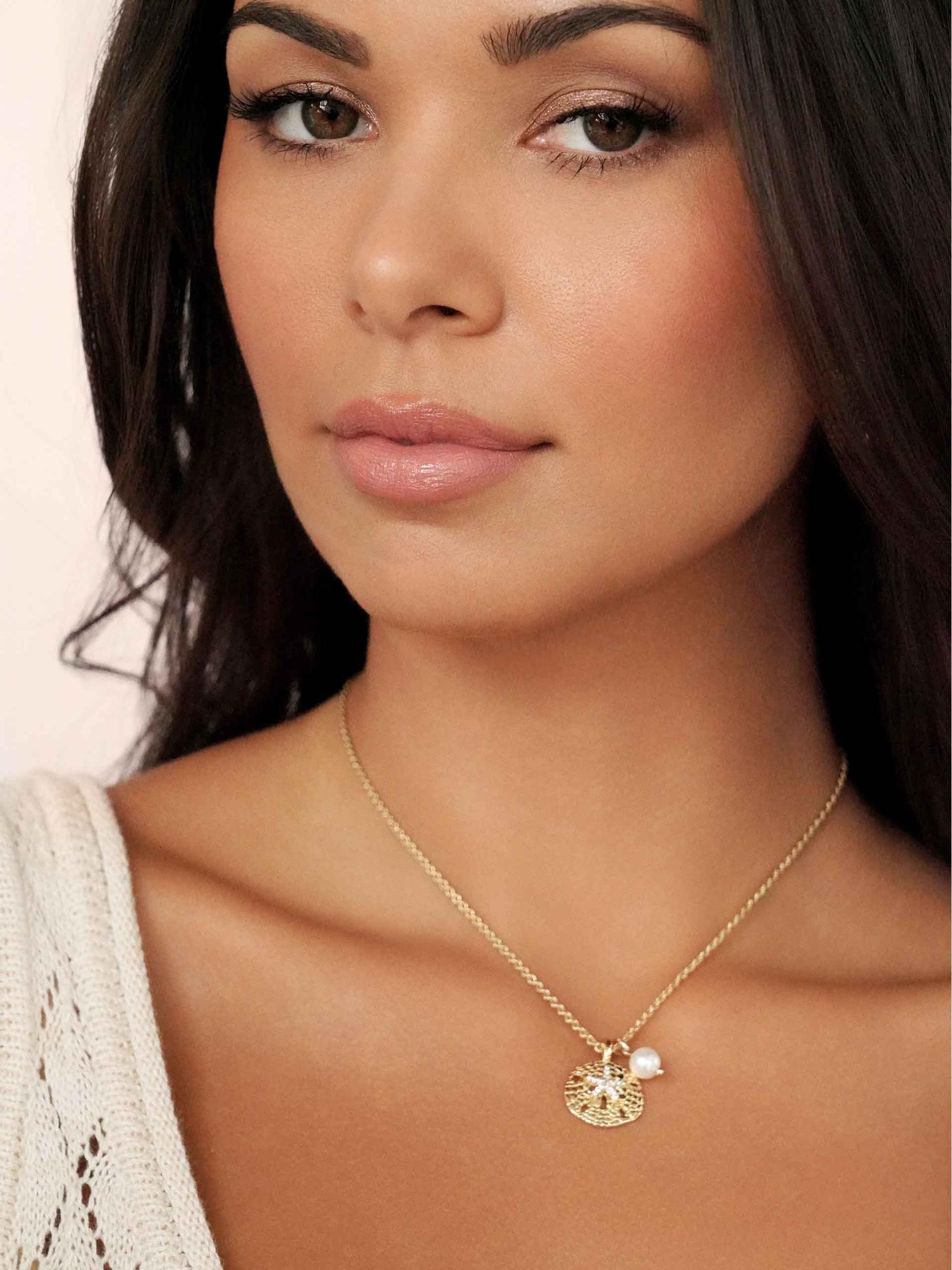 Sand Dollar Charm Necklace Product Image