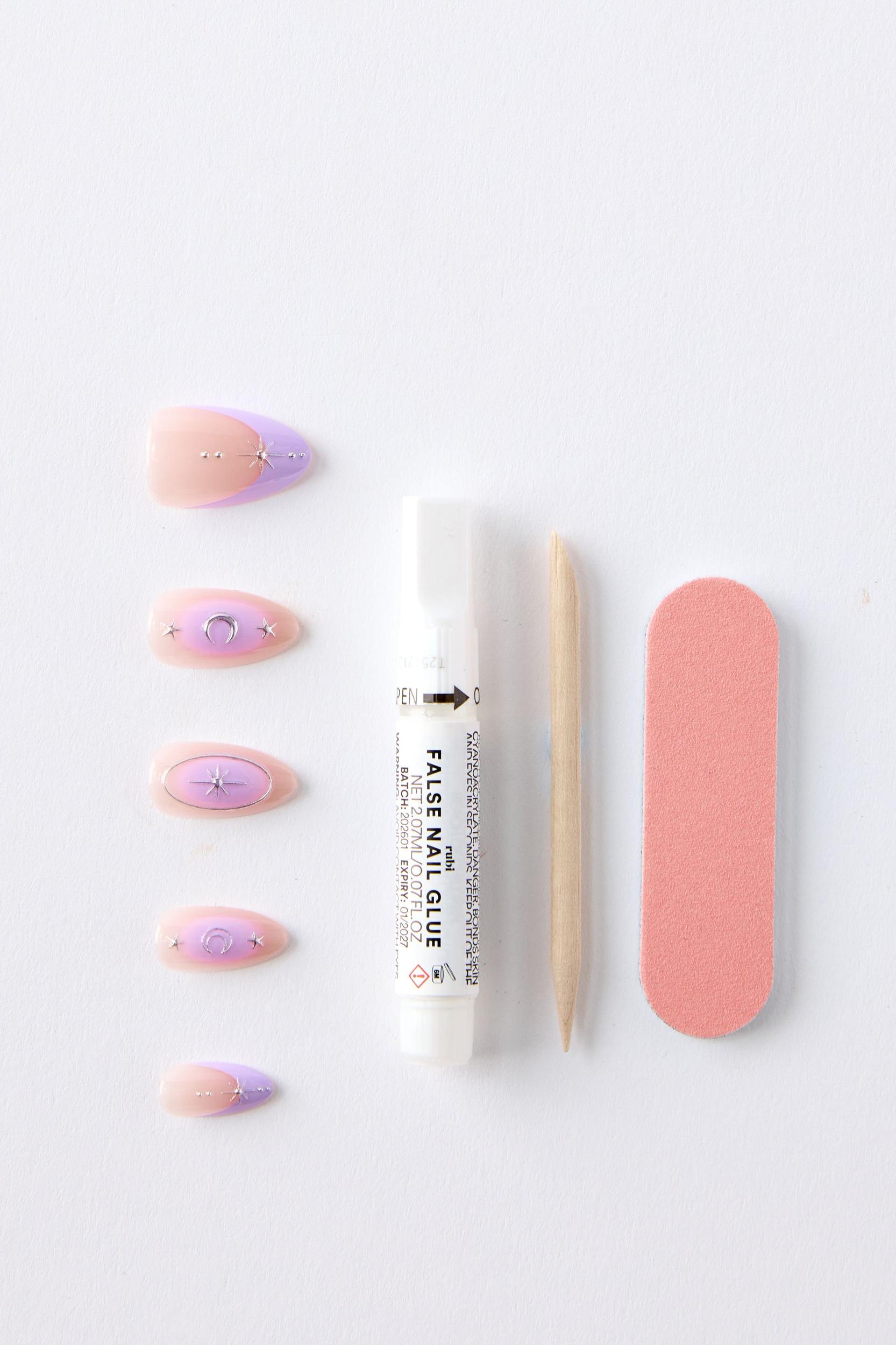 Press On Nails Product Image