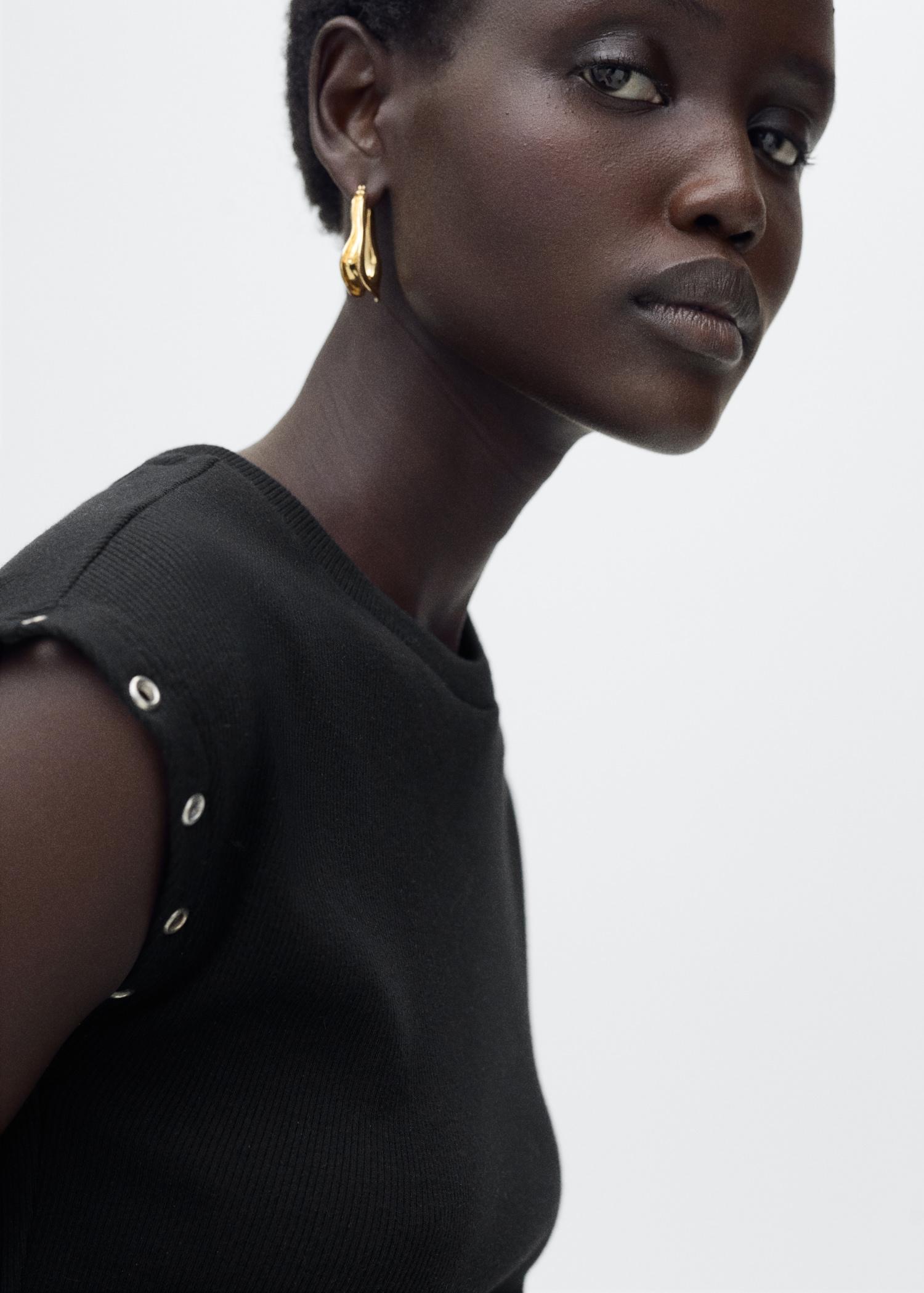 Ribbed t-shirt with die-cut trim - Women | MANGO USA Product Image