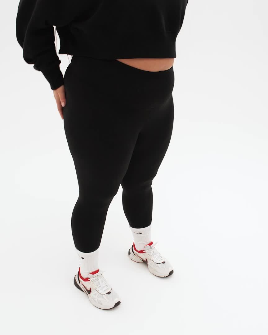 Nike Womens One High-Waisted Crop Leggings (Plus Size) | FN3238-010 Product Image