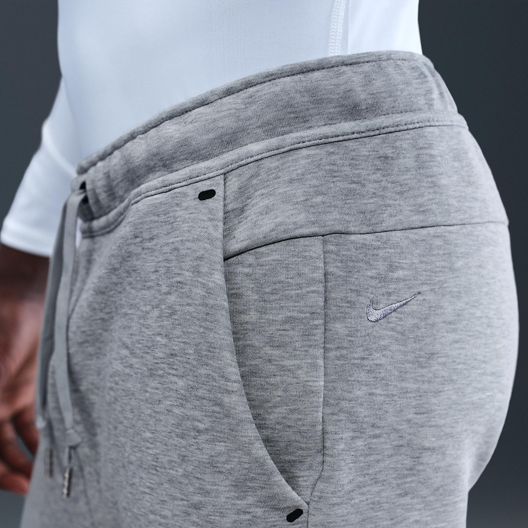 Nike Mens Kobe Tech Fleece Jogger Pants | IB2716-010 Product Image