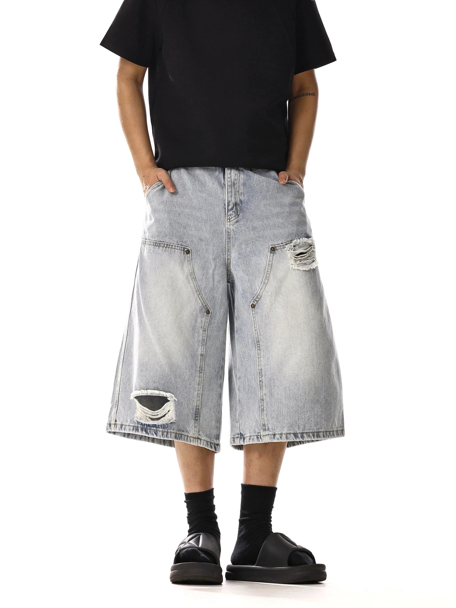 RT No. 18118 DISTRESSED WORKWEAR SHORTS Product Image