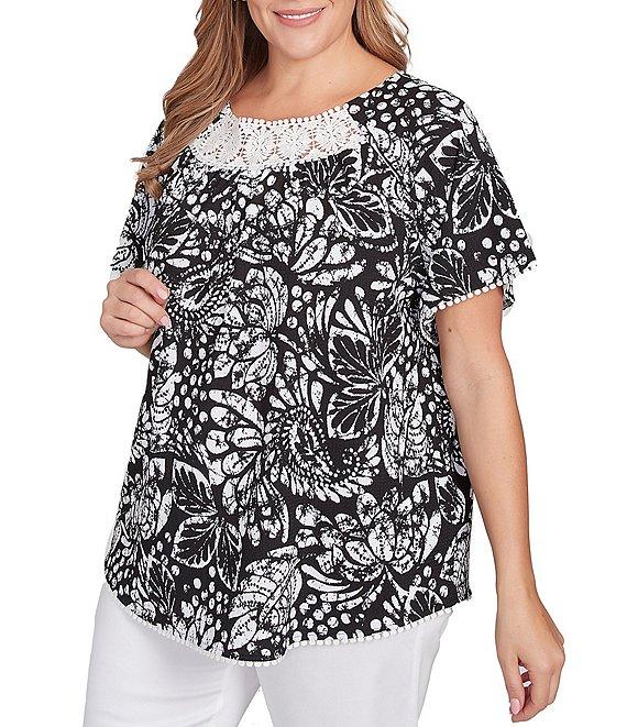 Ruby Rd. Plus Size Paisley Lace Scoop Neck Short Sleeve Top Product Image