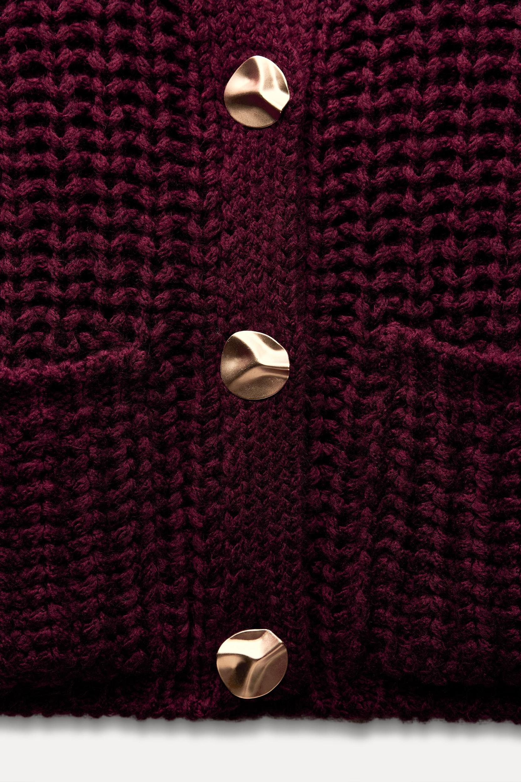 CHUNKY KNIT SWEATER VEST Product Image