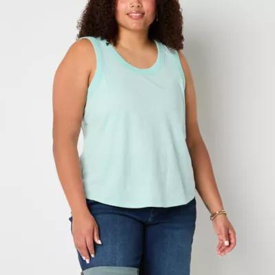 a.n.a Womens Plus U Neck Sleeveless Tank Top Product Image