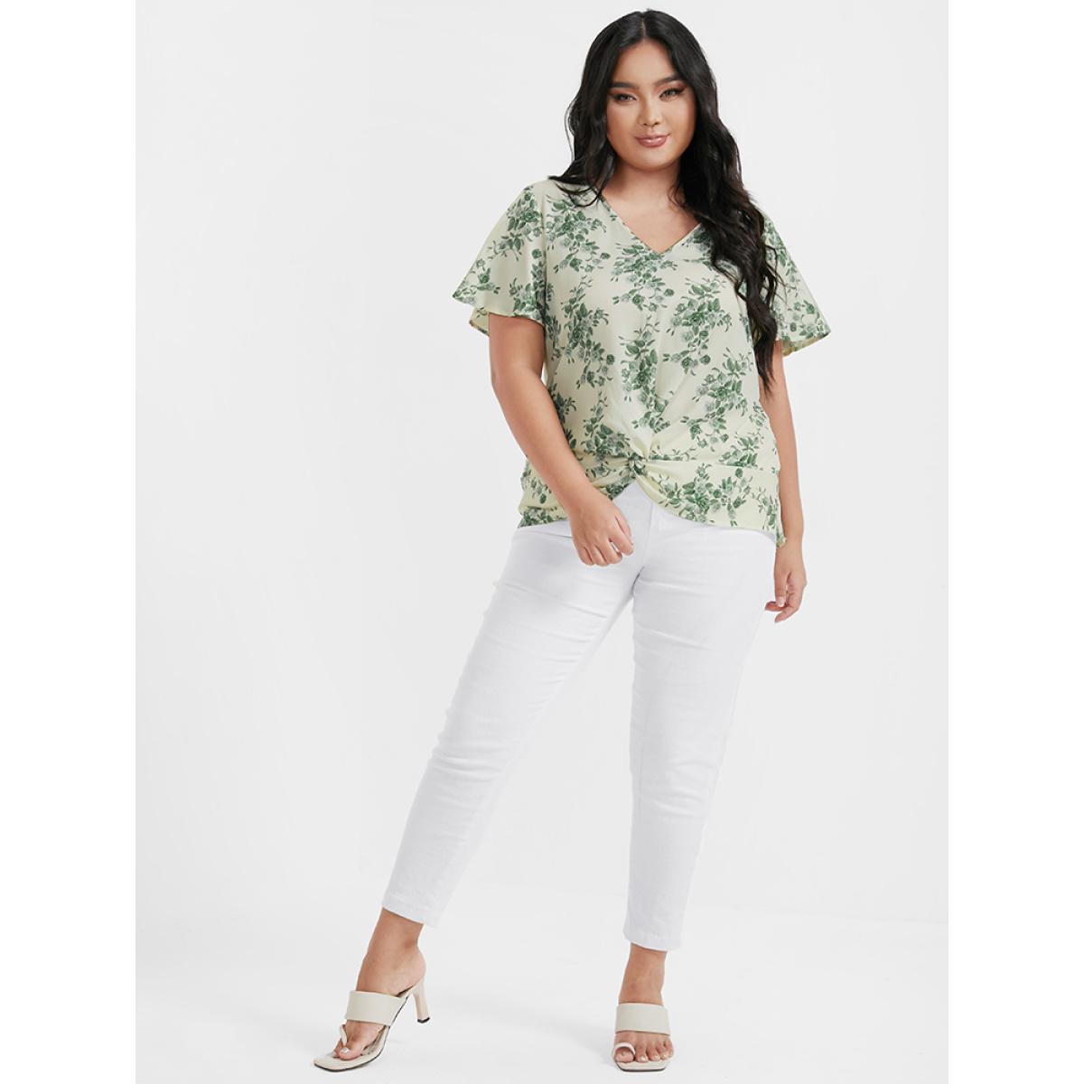 Plus Size Apricot Ditsy Floral Twist-front Flutter V Neck Blouse Women Elegant Short sleeve V-neck Dailywear Blouses BloomChic 26/4X Product Image