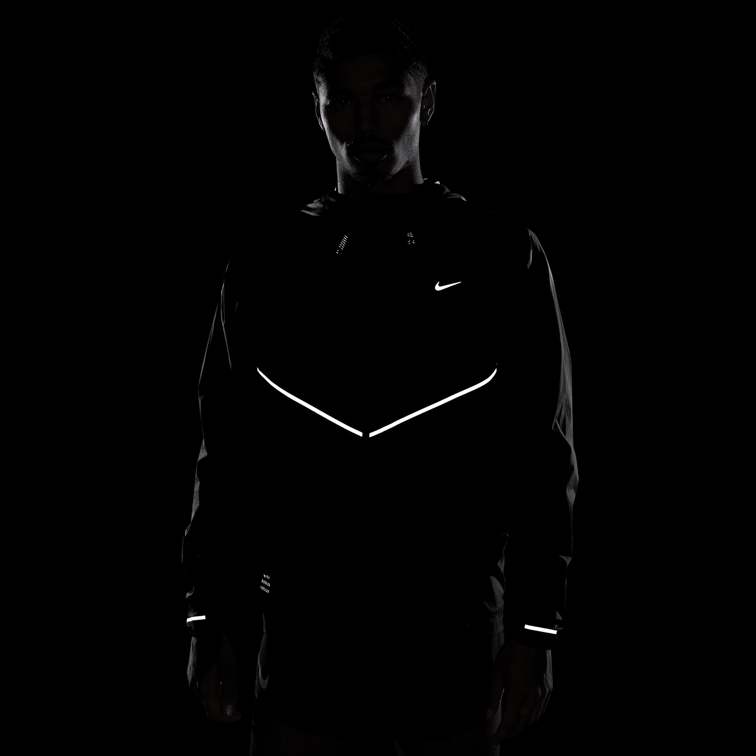 Nike Running Division Men's Storm-FIT ADV Running Jacket Product Image
