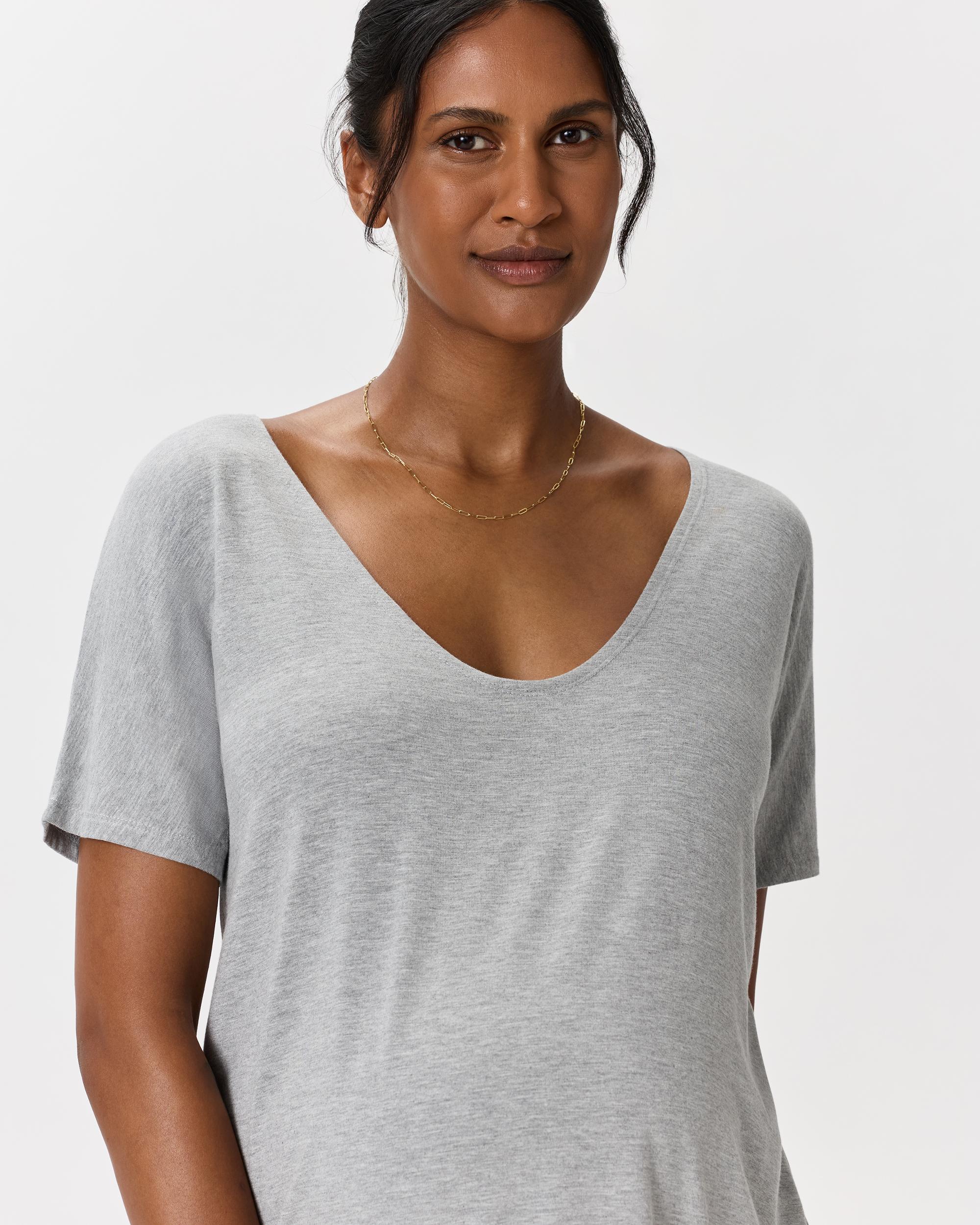Quince | Women's Bamboo Jersey Maternity Soft V-Neck T-Shirt Product Image