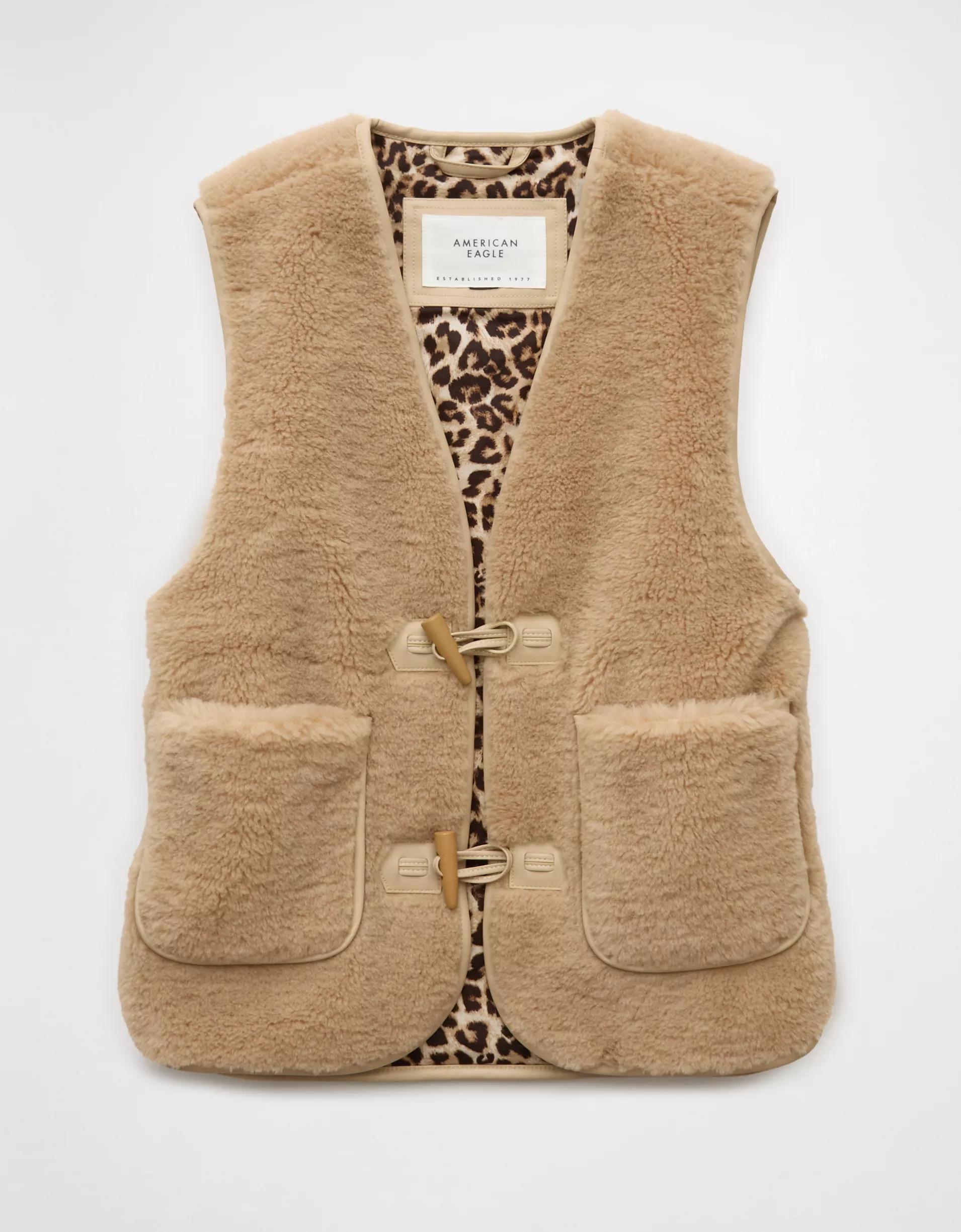 AE Sherpa Vest Product Image
