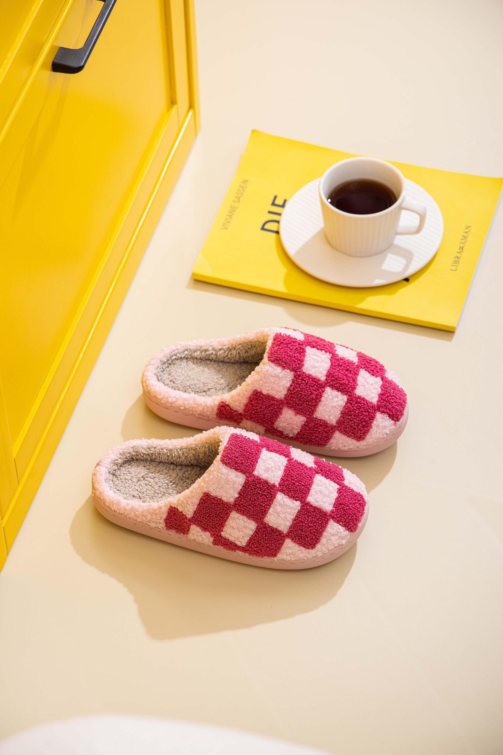 Soft Plush Checker Slipper Product Image