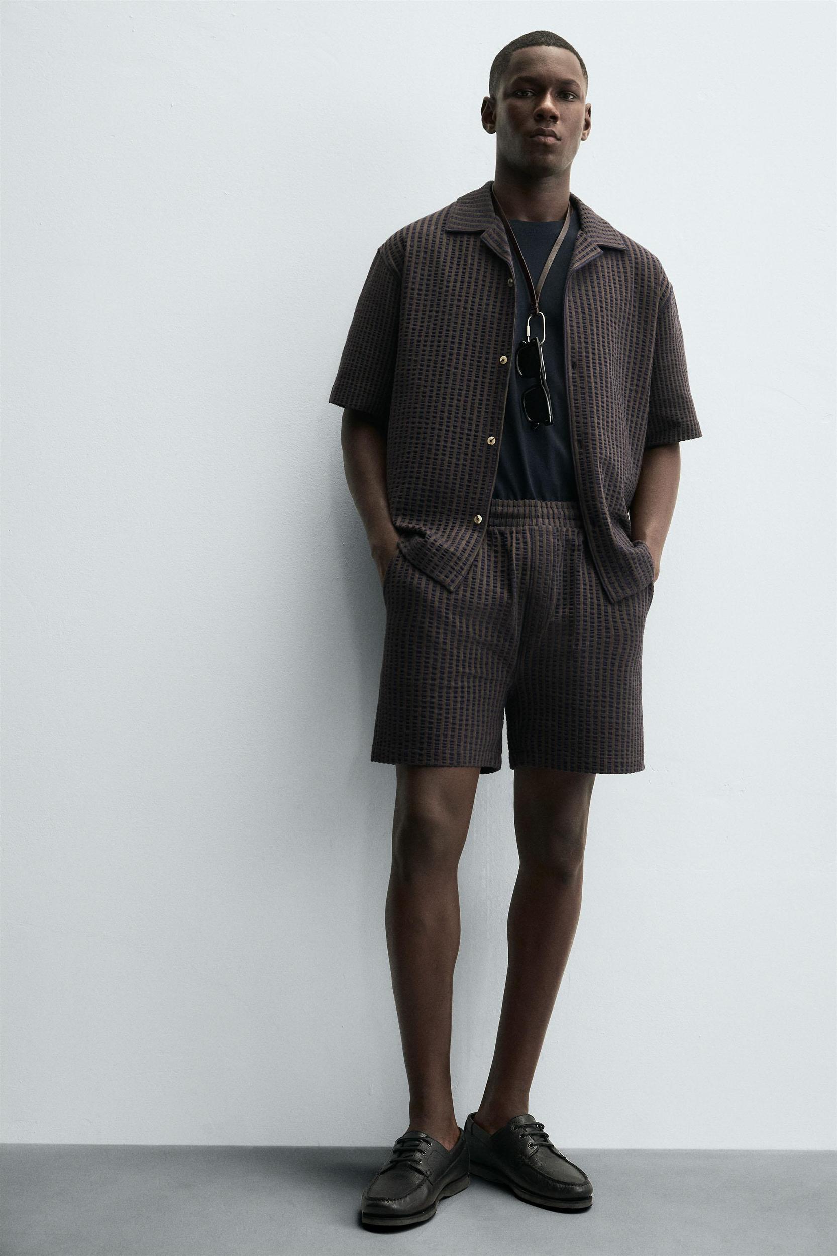 COMFORT STRIPED SEERSUCKER SHORTS Product Image