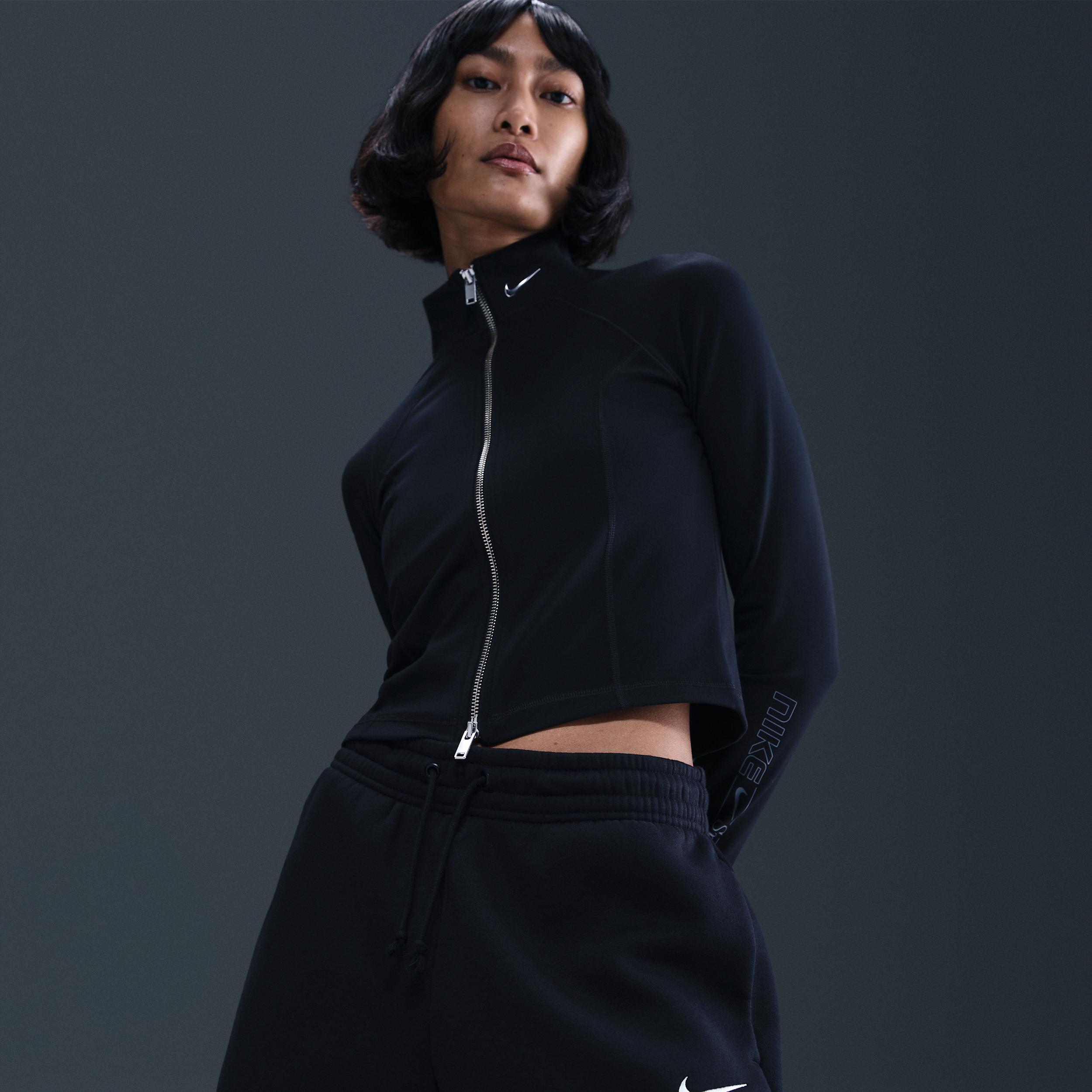 Womens Nike Sportswear Phoenix Fleece Mid-Rise 4 Shorts | IH2108-010 Product Image