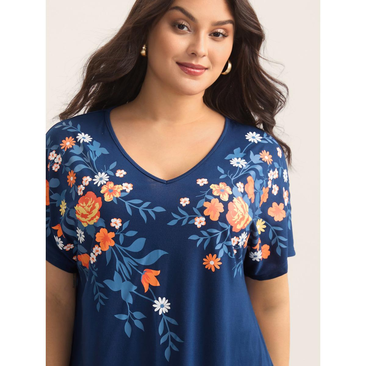 Plus Size V Neck Floral Print Stretchy T-Shirt Navy Women Non V-neck Everyday-Elegant T-shirts BloomChic 12/L Product Image