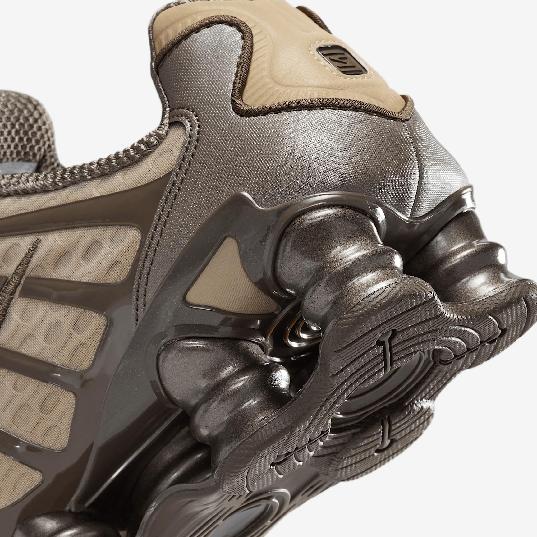 Nike Women's Shox TL Shoes Product Image