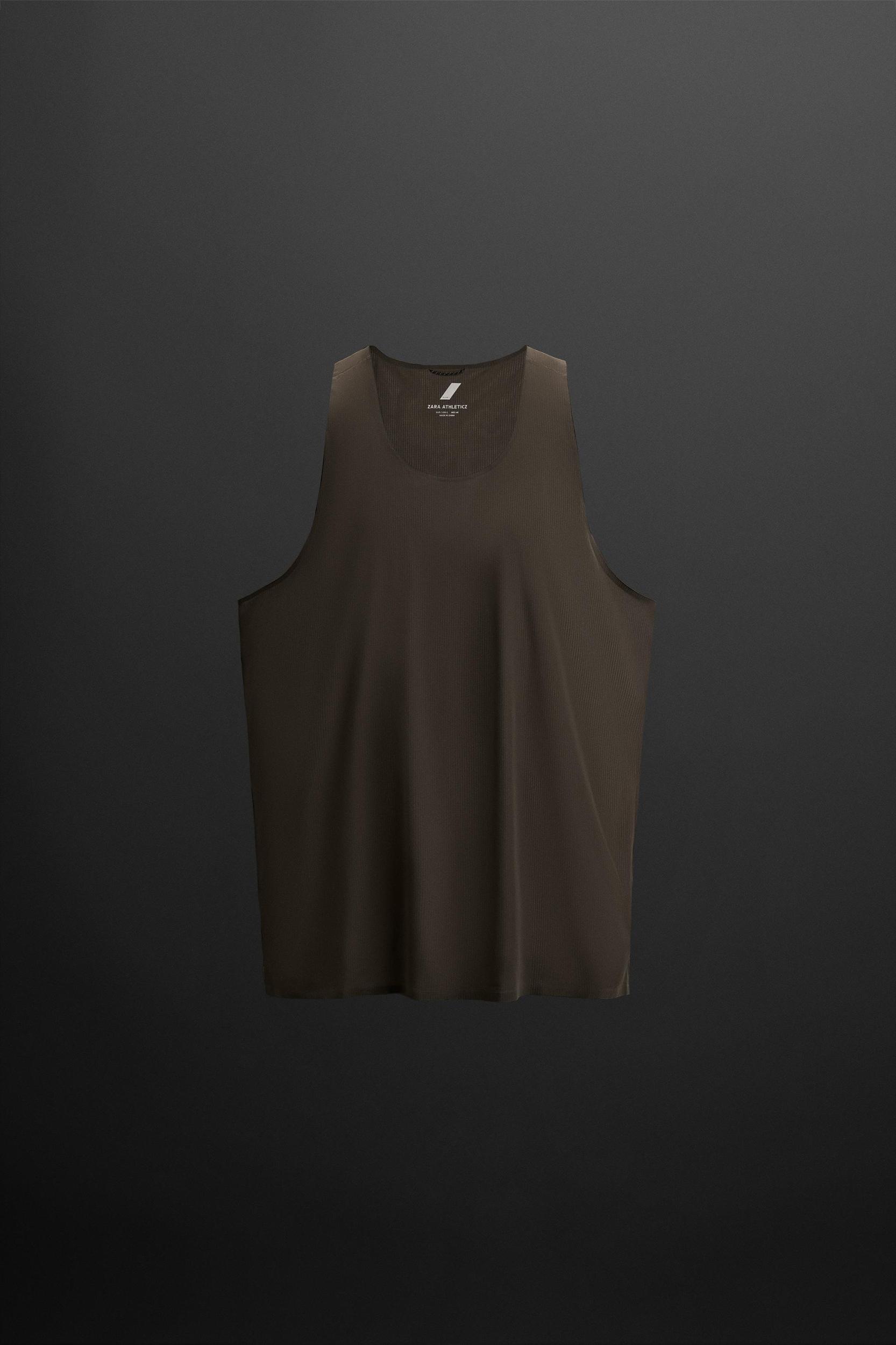 LIGHTWEIGHT TECHNICAL TANK TOP Product Image