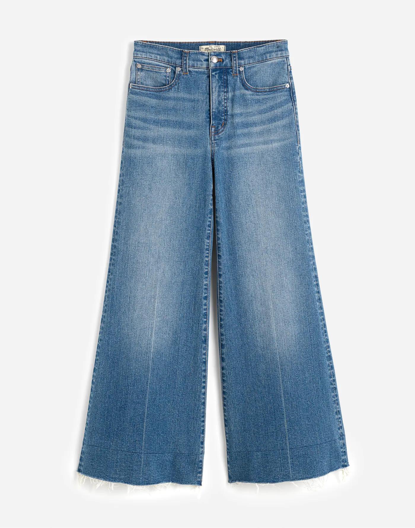 Plus Flared Wide-Leg Crop Jeans in Oneida Wash Product Image
