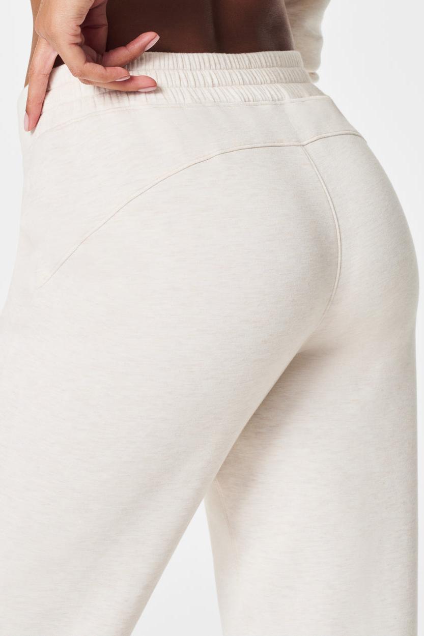 AirEssentials Tapered Pant - Oatmeal Heather Product Image