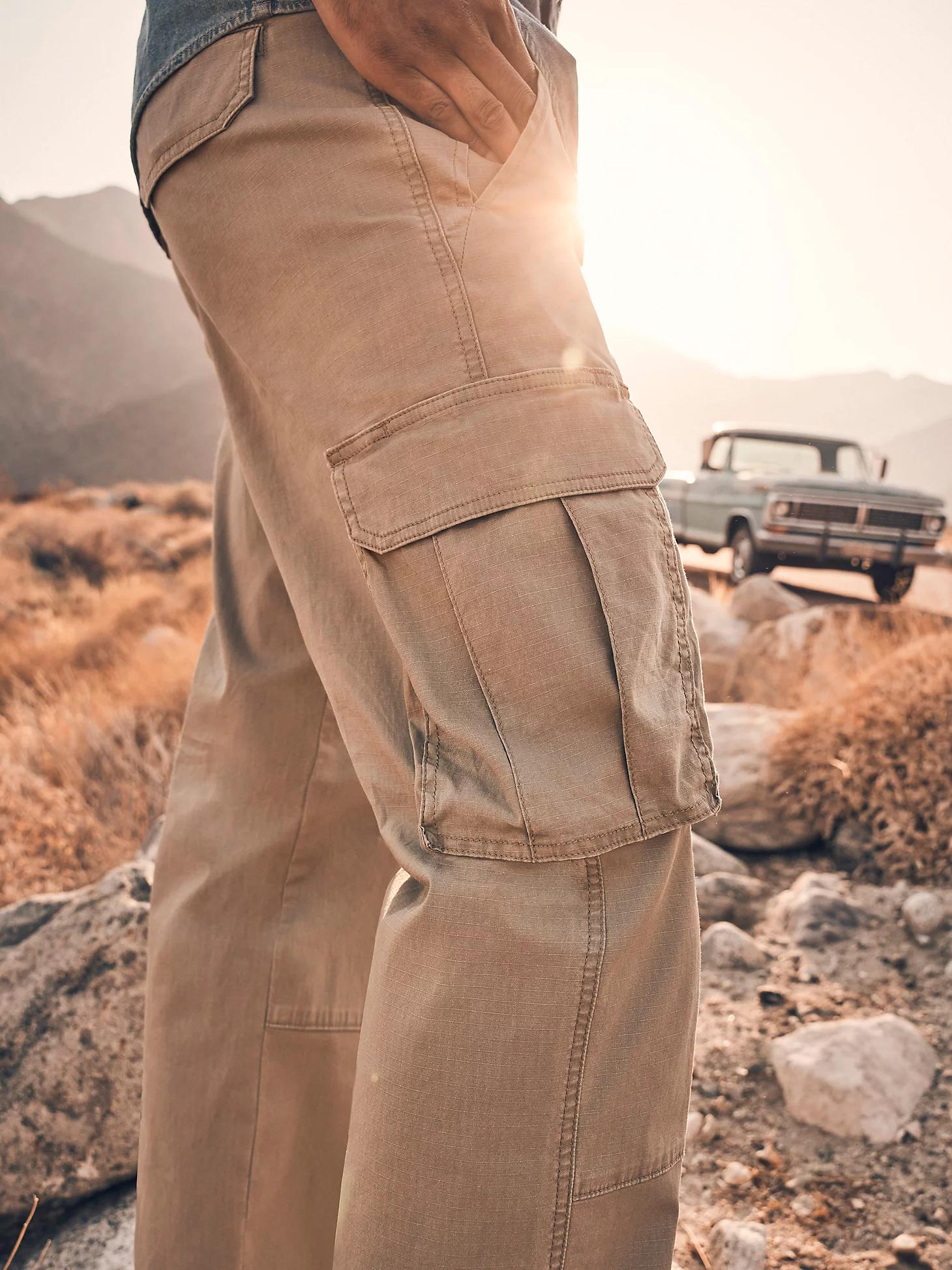 Men's Ripstop Cargo Pant | Men's PANTS | Wrangler® Product Image