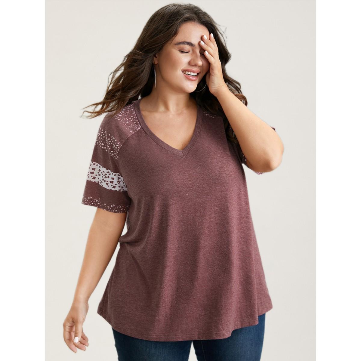 Plus Size Ditsy Floral Colorblock Contrast Raglan Sleeve T-shirt Russet Women Leisure Contrast Ditsy Floral V-neck Casual T-shirts BloomChic 30/6X Product Image