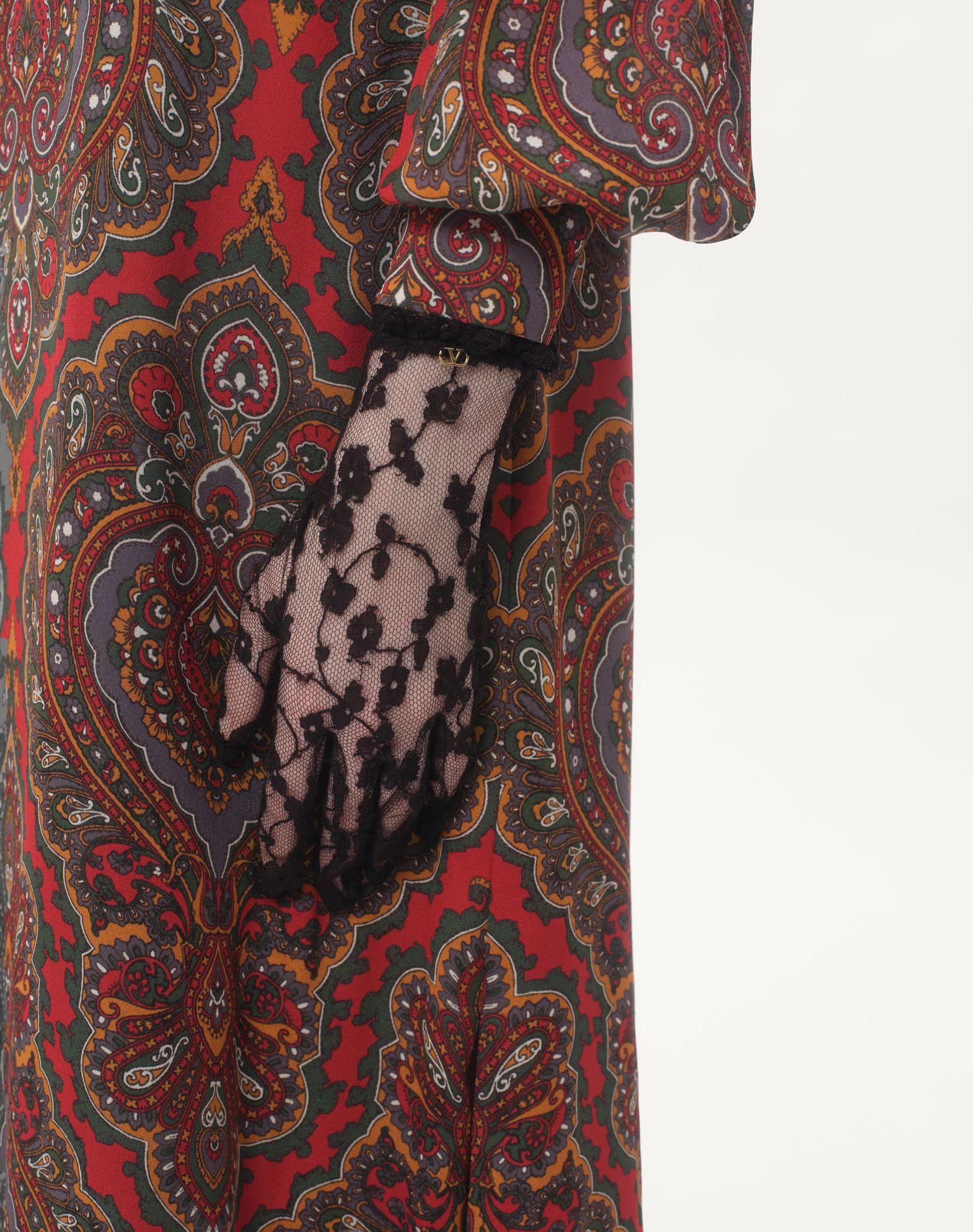 Vlogo Signature Lace Gloves Product Image