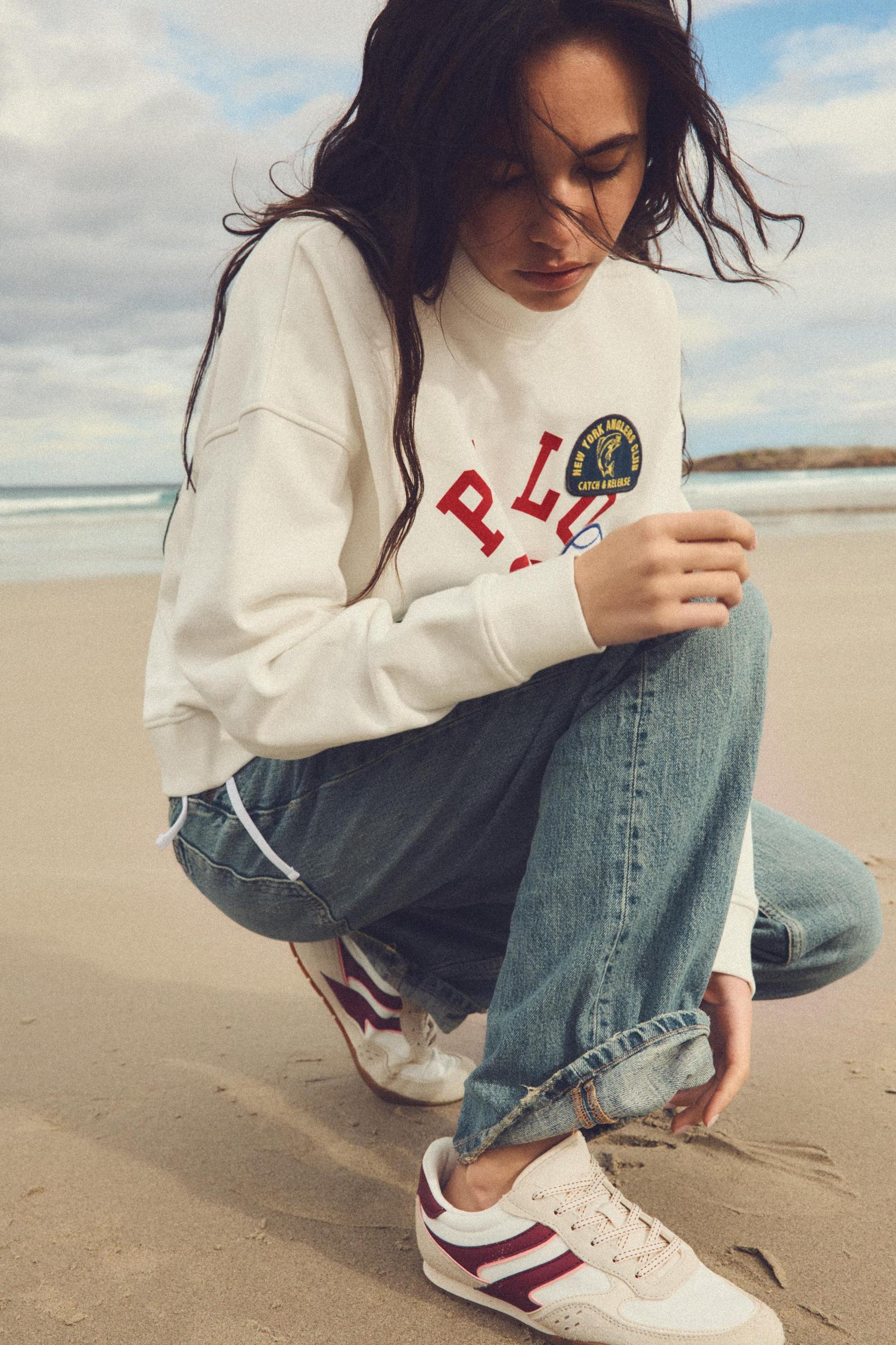 ATHLETIC SNEAKERS Product Image