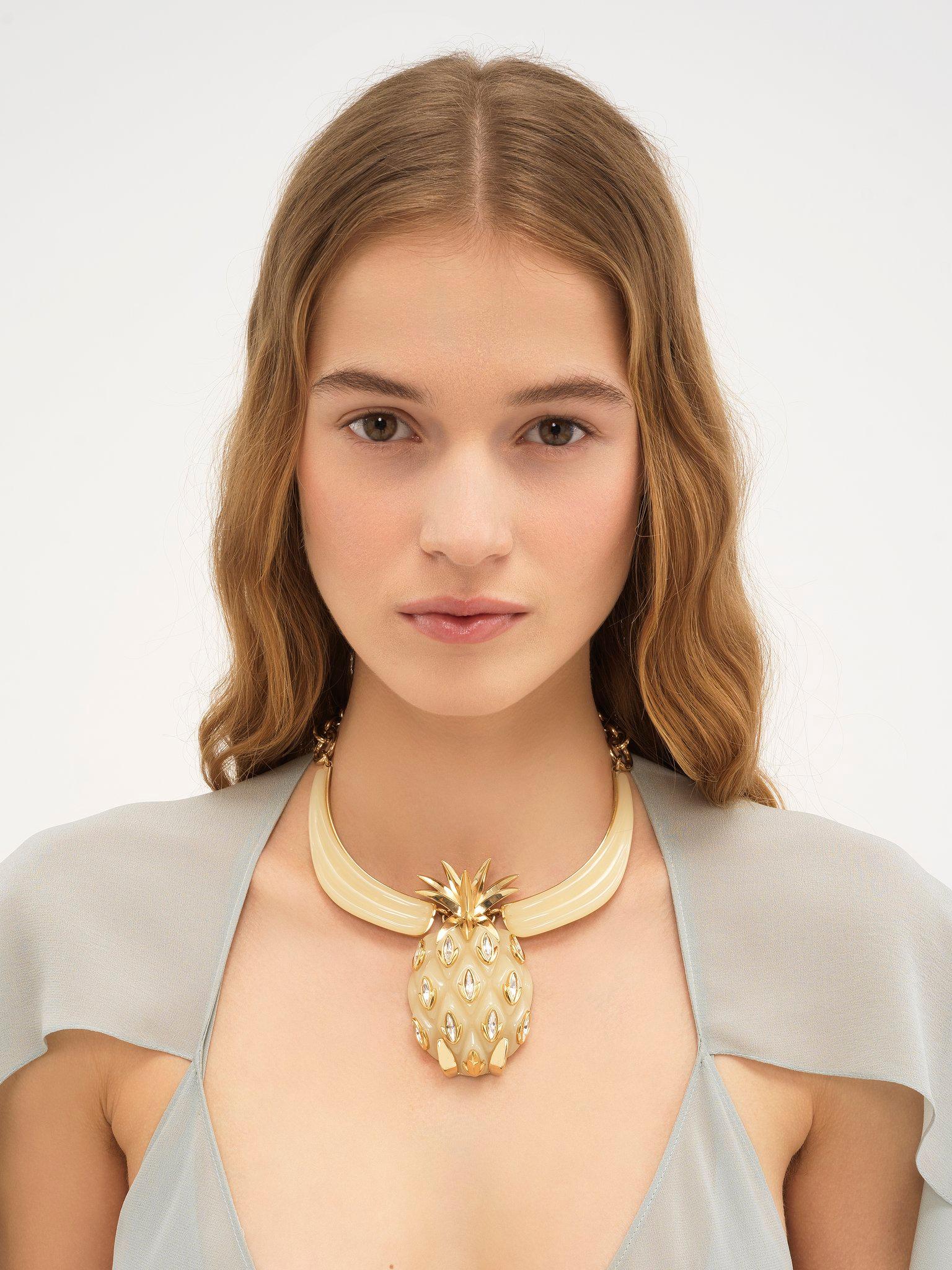 The Chloé Pineapple necklace Product Image