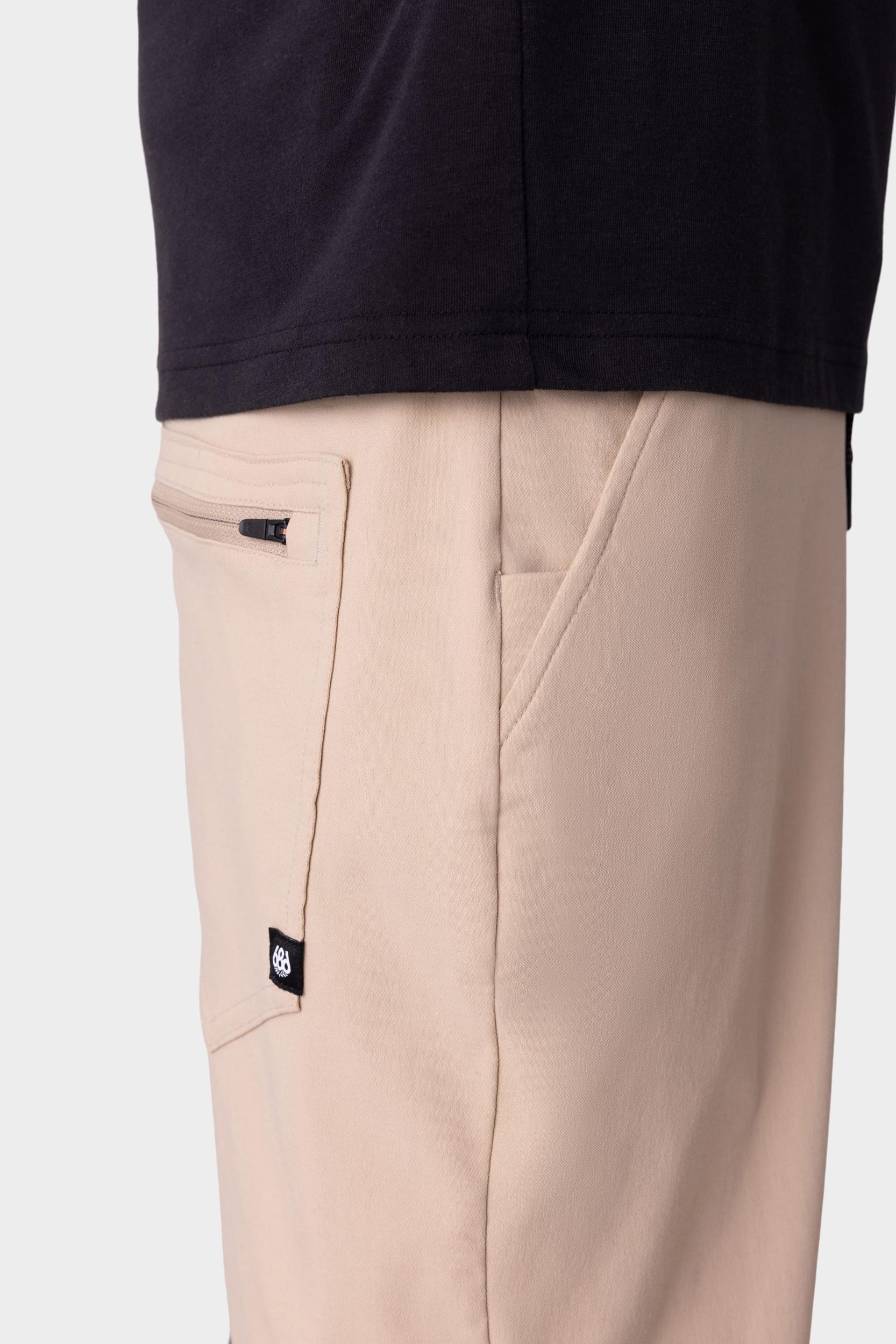 686 Men's Everywhere Hybrid Short Male Product Image