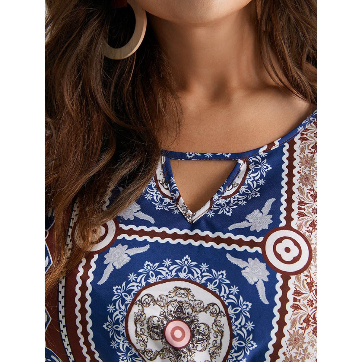 Plus Size Boho Print Keyhole Split Hem Pocket Dress Scarlet Women Vacation Printed Notched collar Long Sleeve Curvy Midi Dress BloomChic 10/M Product Image