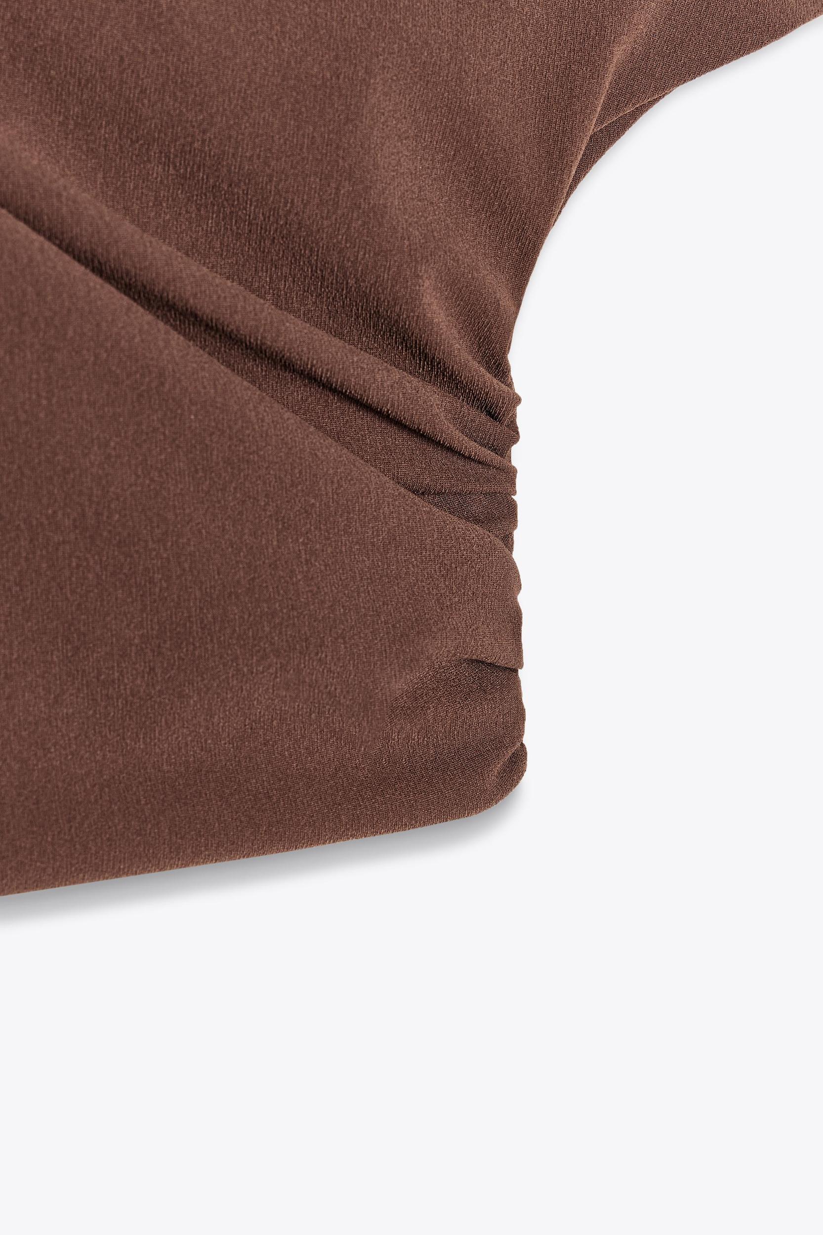 STRUCTURED ASYMMETRICAL CROP TOP Product Image