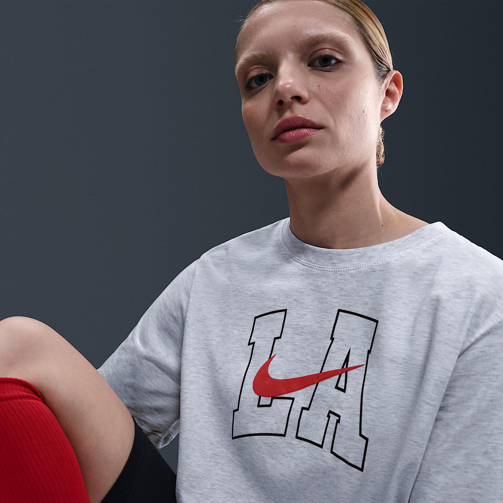 Womens Nike Sportswear Essential Graphic T-Shirt | IB8927-051 Product Image