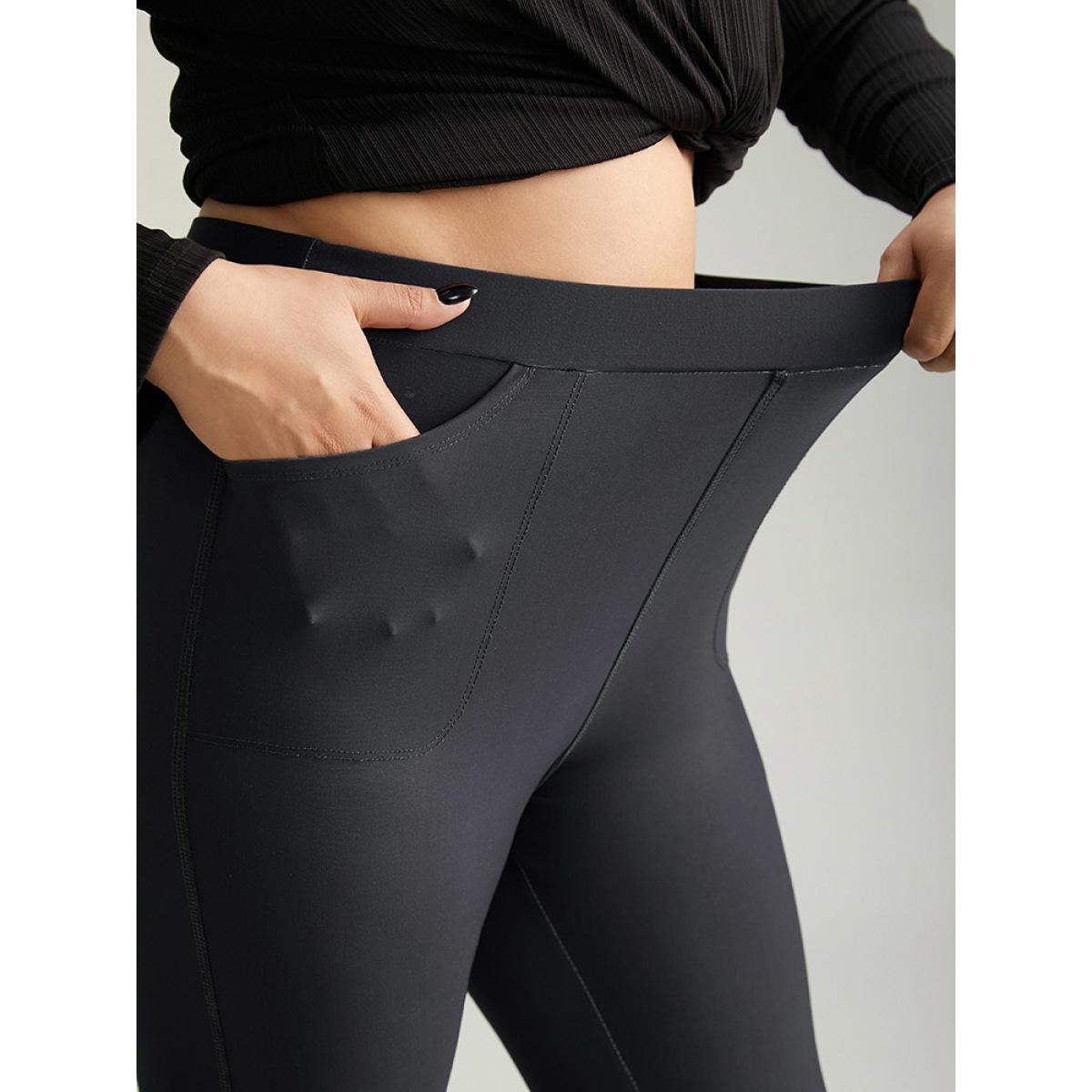 Plus Size Snowflakes Plaid Pocket Skinny Leggings Women Black Elegant High stretch Skinny High Rise Festival-Christmas Leggings BloomChic 14-16/1X Product Image