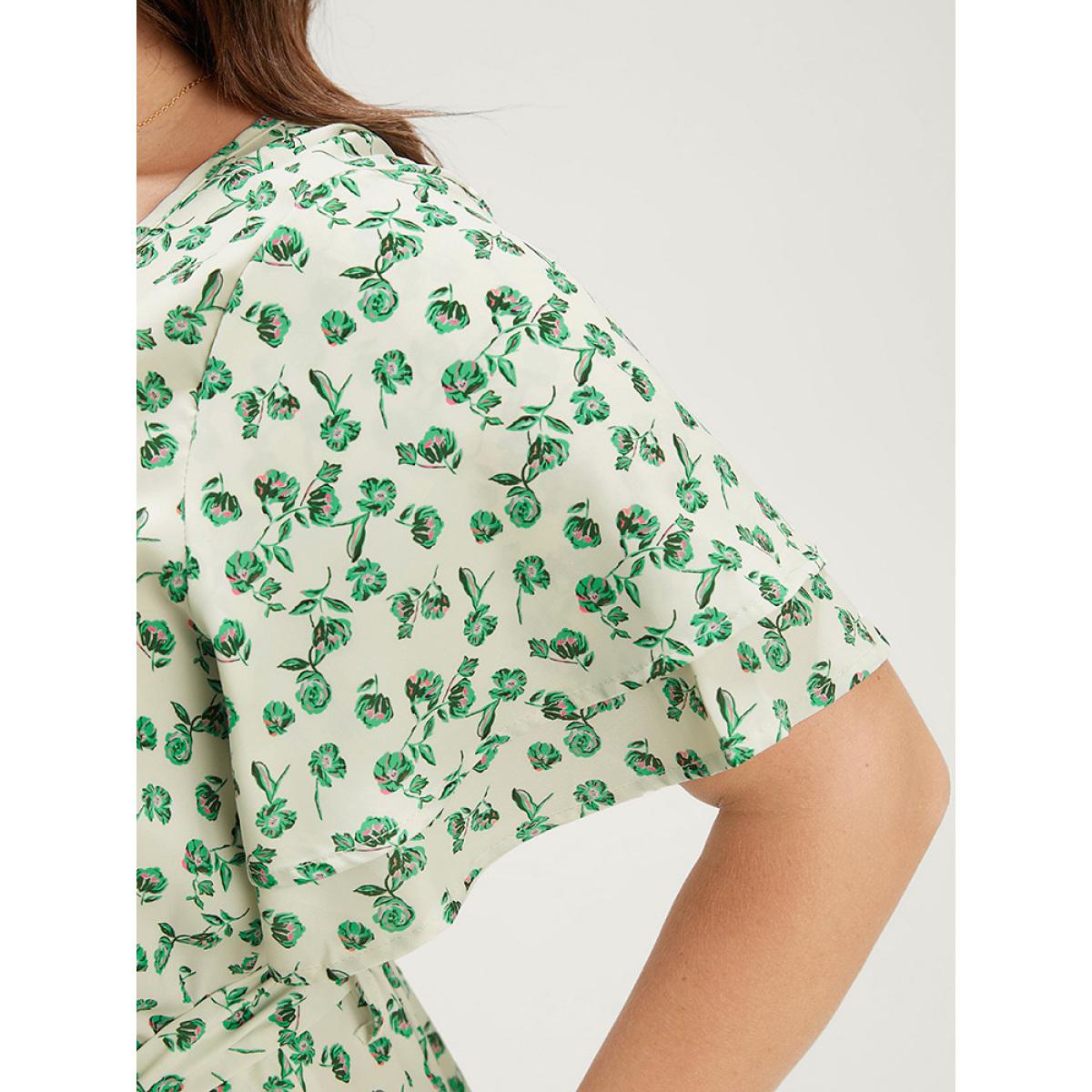 Plus Size Ditsy Floral Flutter Sleeve Pocket Split Hem Belt Dress YellowGreen Women Elegant Pocket V-neck Short sleeve Curvy Midi Dress BloomChic 30/6X Product Image