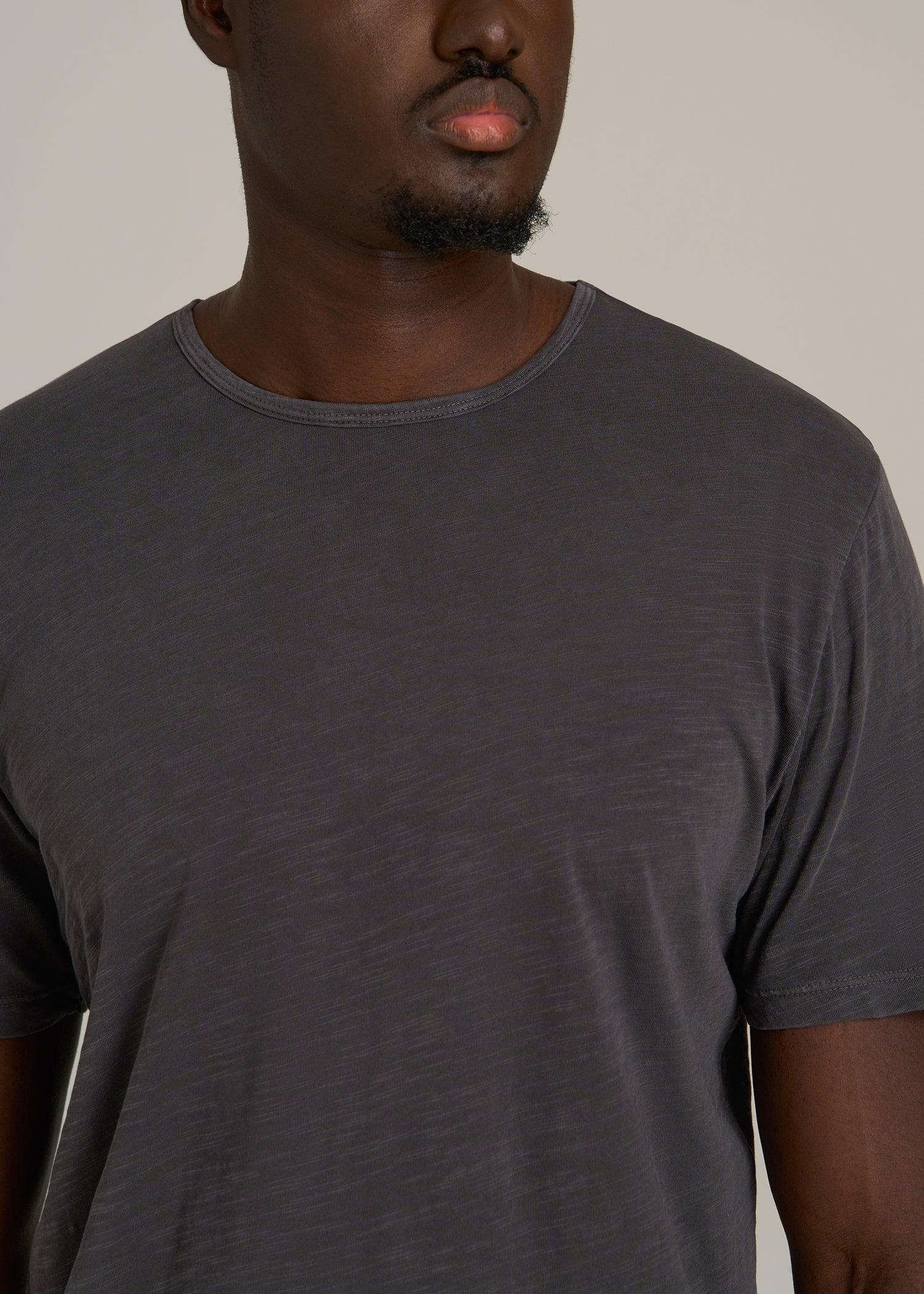 REGULAR-FIT Slub Tee for Tall Men in Charcoal Male Product Image