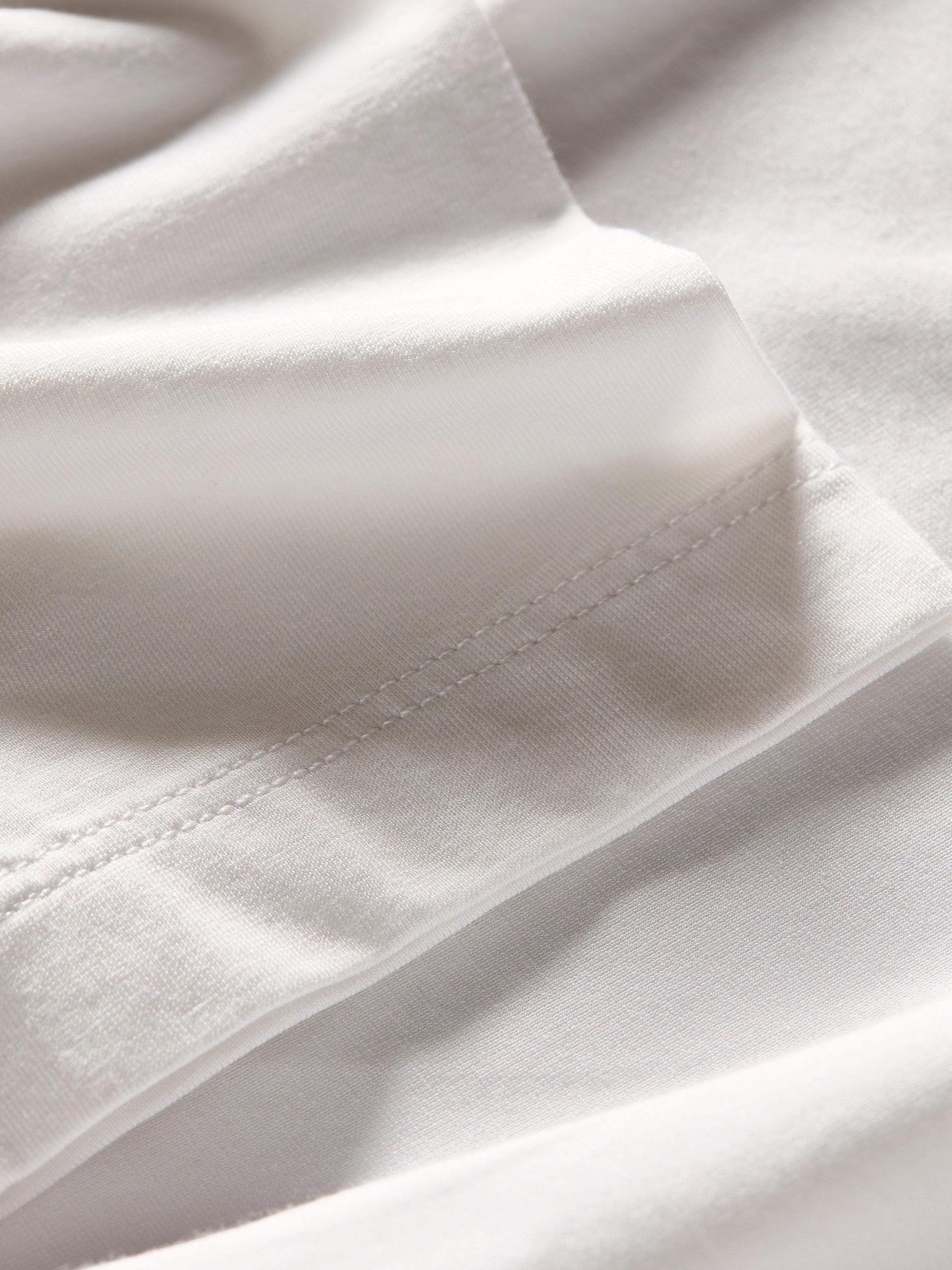 Movement™ Long-Sleeve T-Shirt - Pure White Male Product Image