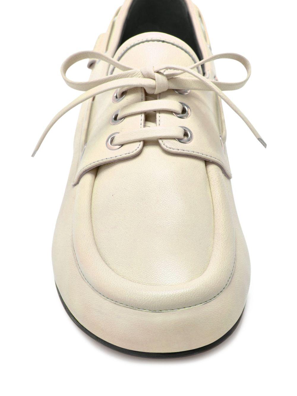 Deck shoes Product Image