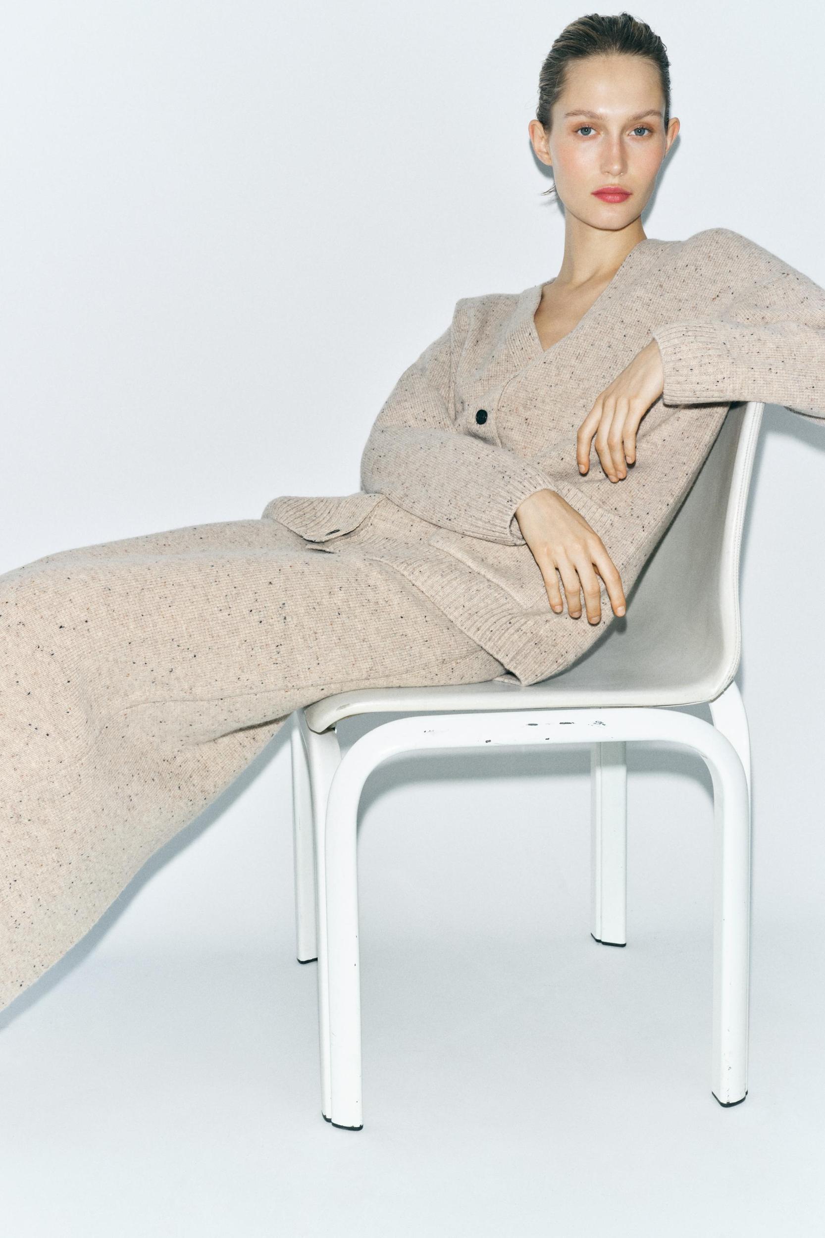 100% WOOL MIDI SKIRT Product Image