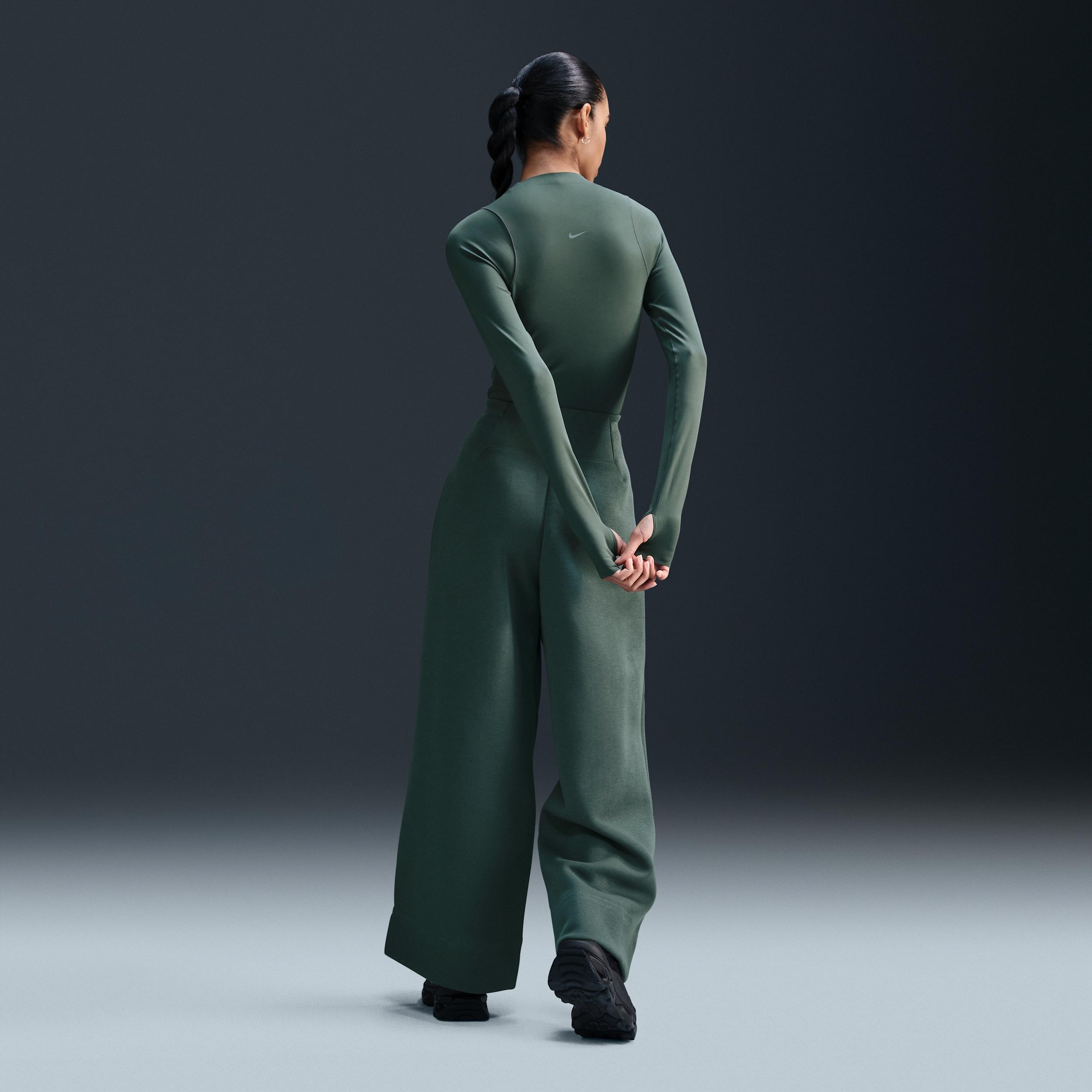 Nike Sportswear Tech Fleece Women's High-Waisted Pleated Pants Product Image