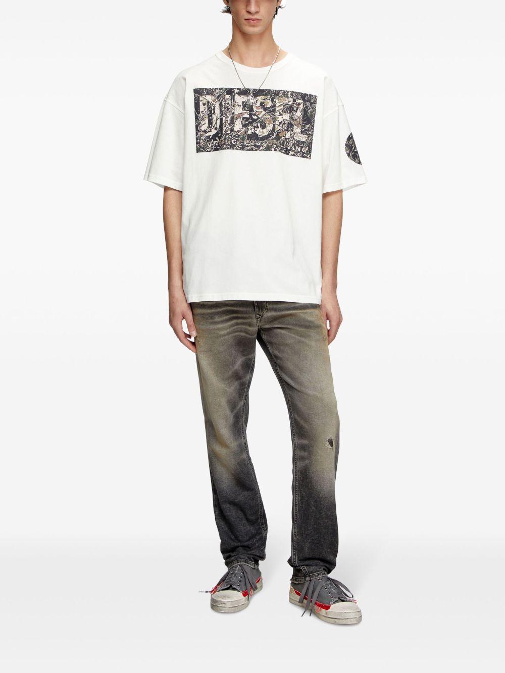 T-Boxt-R22 T-shirt  Product Image